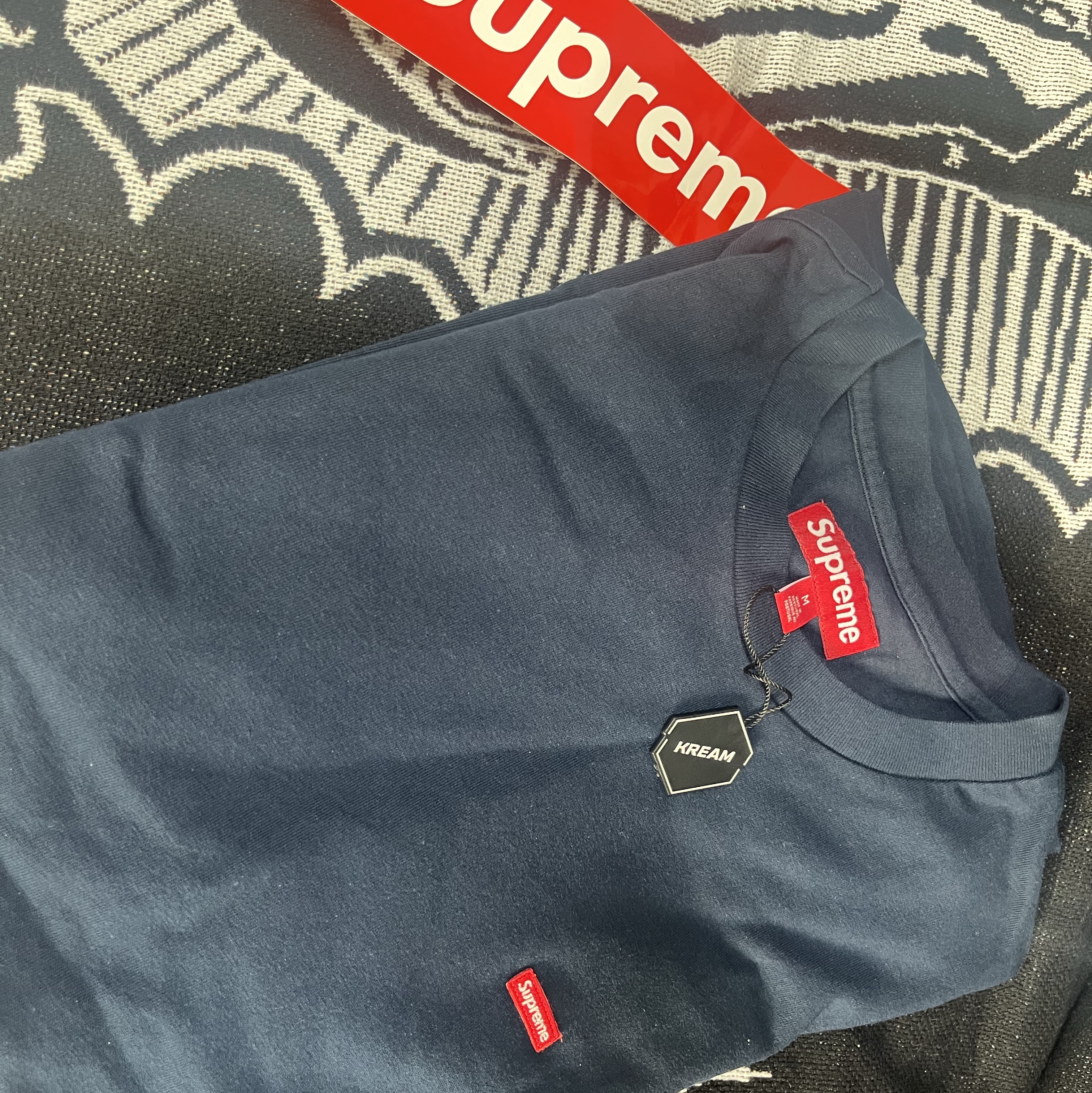 Supreme Small Box LS T-Shirt Navy - 24SS 착용 스타일