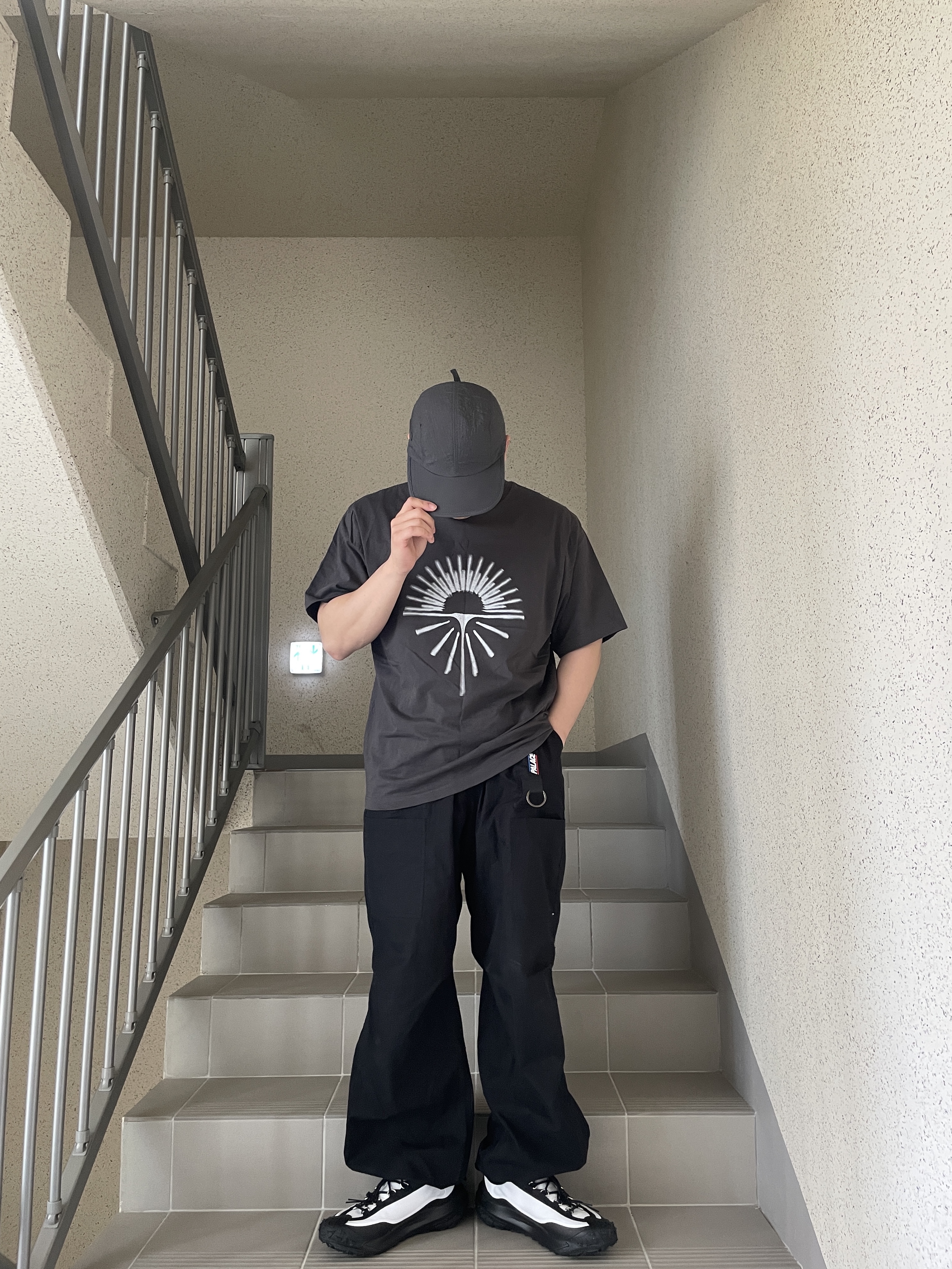Palace Basically A Belt Clip Black - 23SS, Nike x Comme des Garcons Homme Plus ACG Mountain Fly 2 Low Black White 착용 스타일 - 3