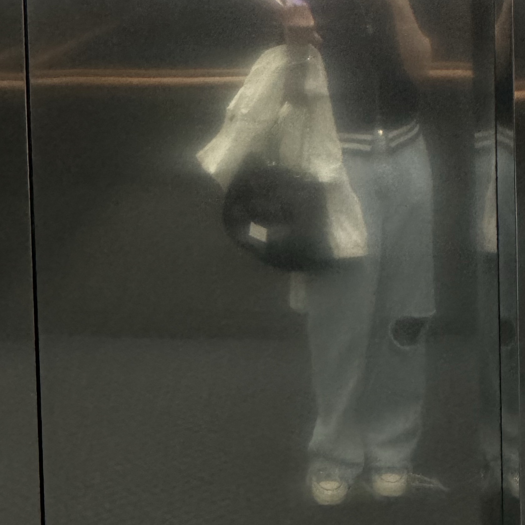 Maison Margiela Glam Slam Flap Medium Shoulder Bag Black, (W) Matin Kim Spell Point Stripe Knit Vest Black 착용 스타일 - 2