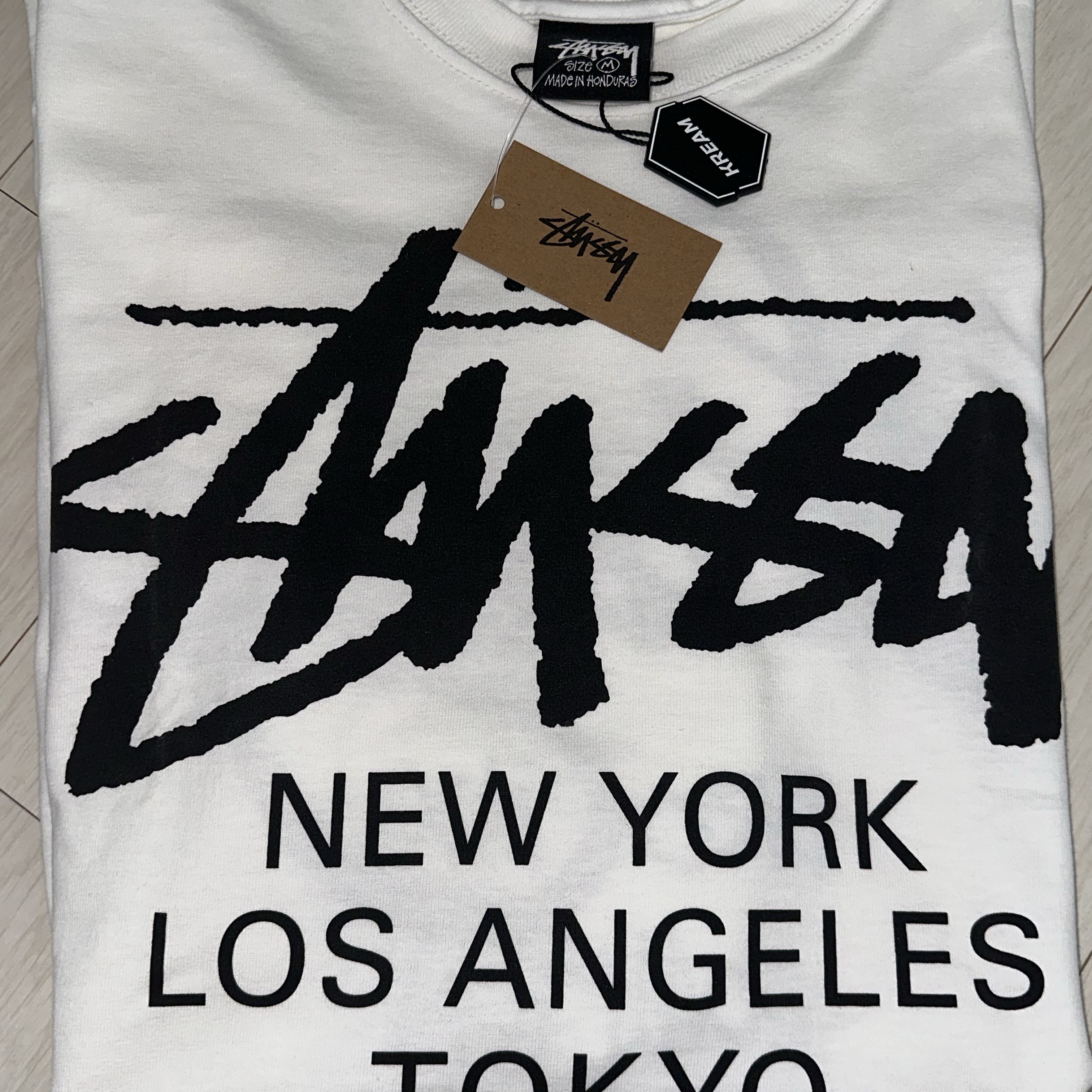 Stussy World Tour T-Shirt White 착용 스타일