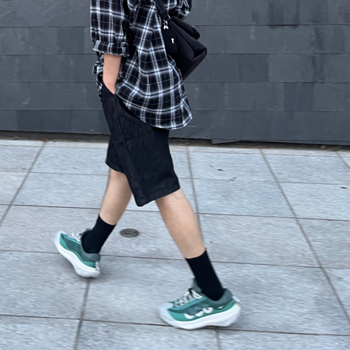 Nike ACG Mountain Fly 2 Low Bicoastal Vintage Green 착용 스타일 - 3