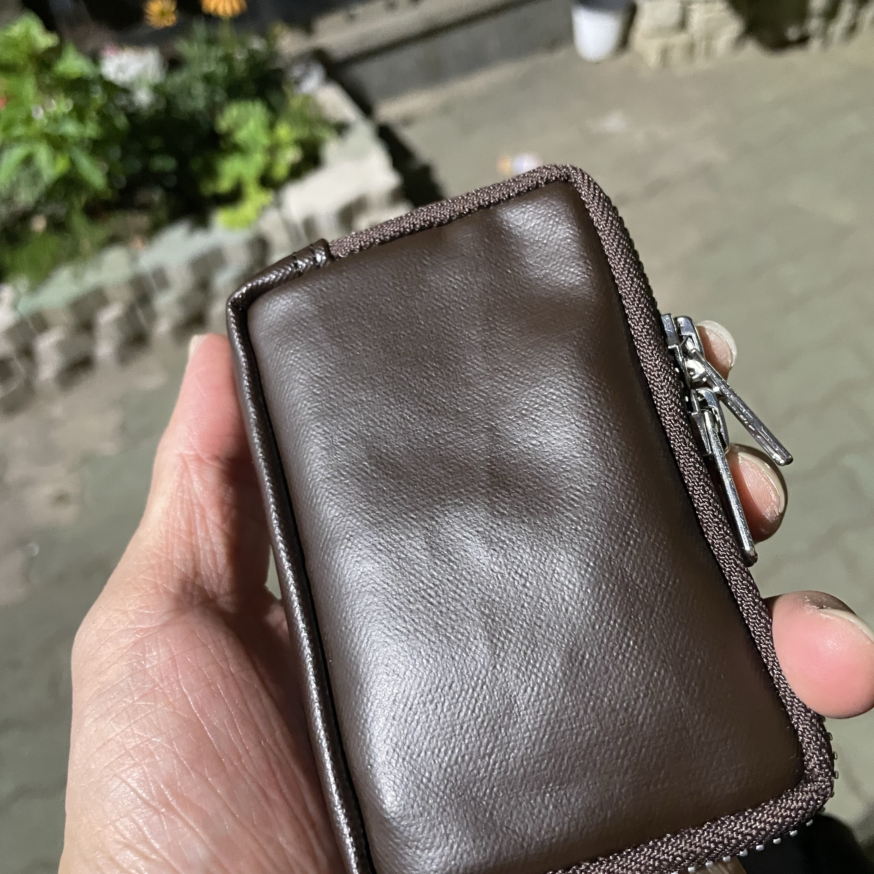 Porter Freestyle Multi Coin Case Brown 착용 스타일 - 2