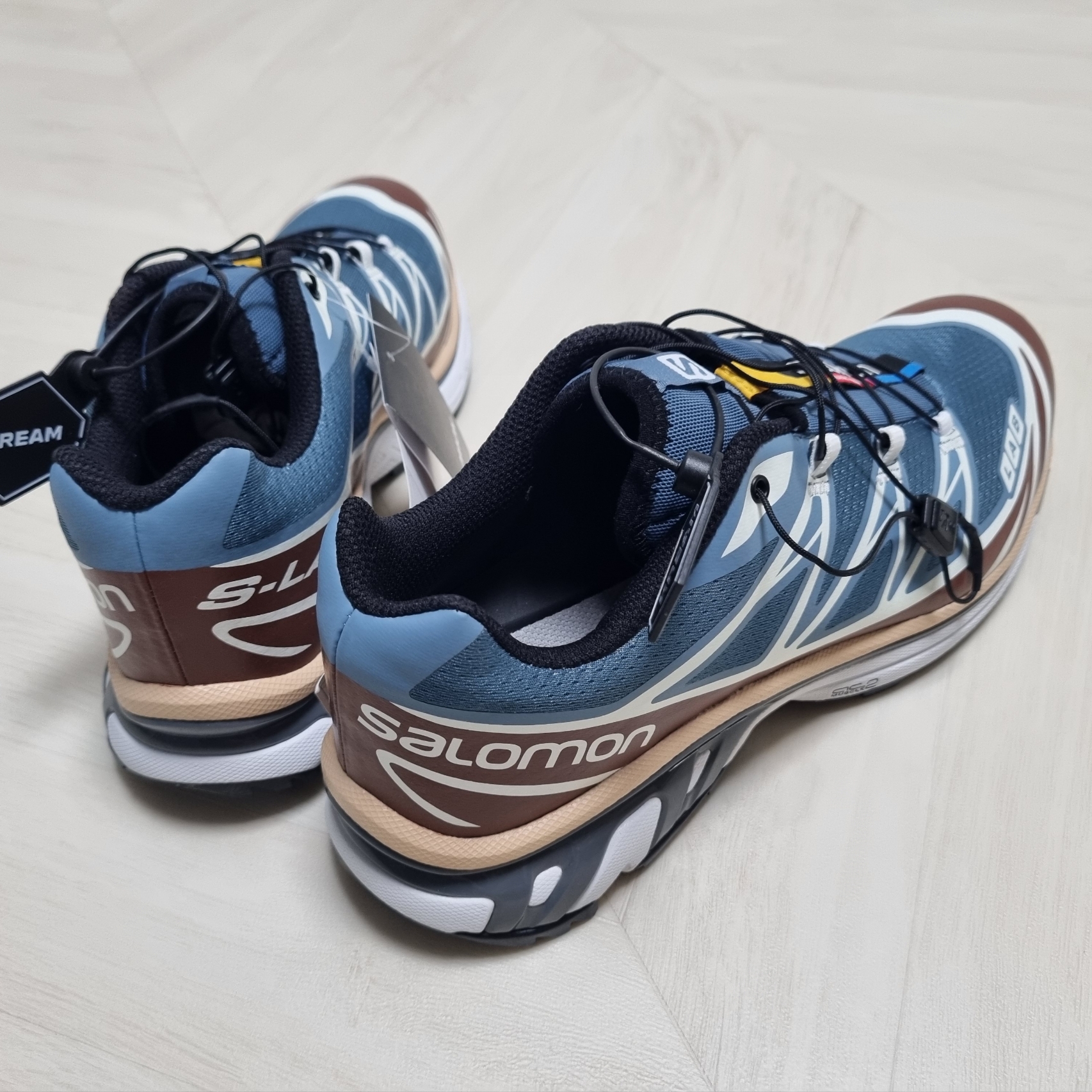 Salomon XT-6 Aegean Blue Tortoise Shell 착용 스타일