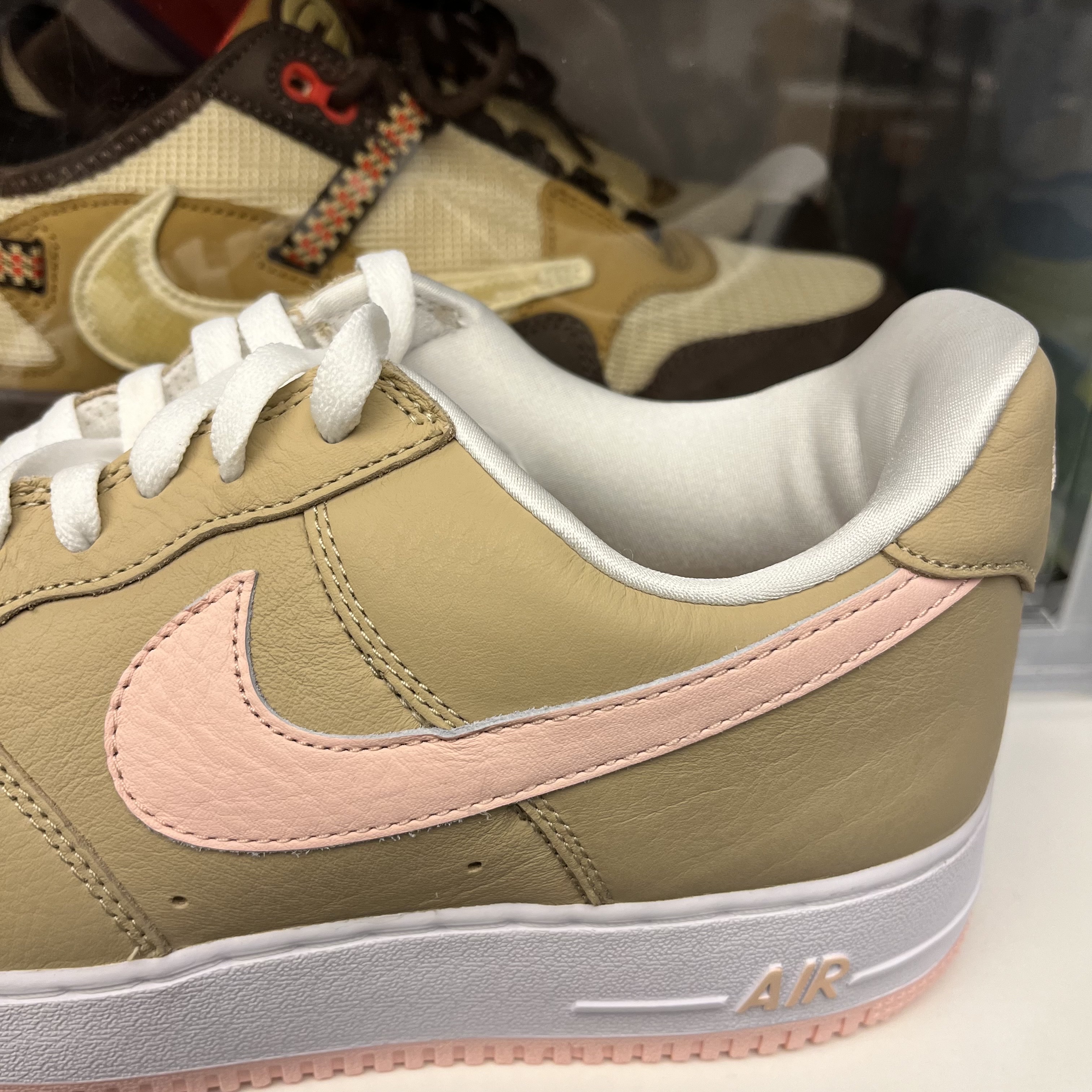 Nike Air Force 1 Low Linen 2024 착용 스타일 - 1