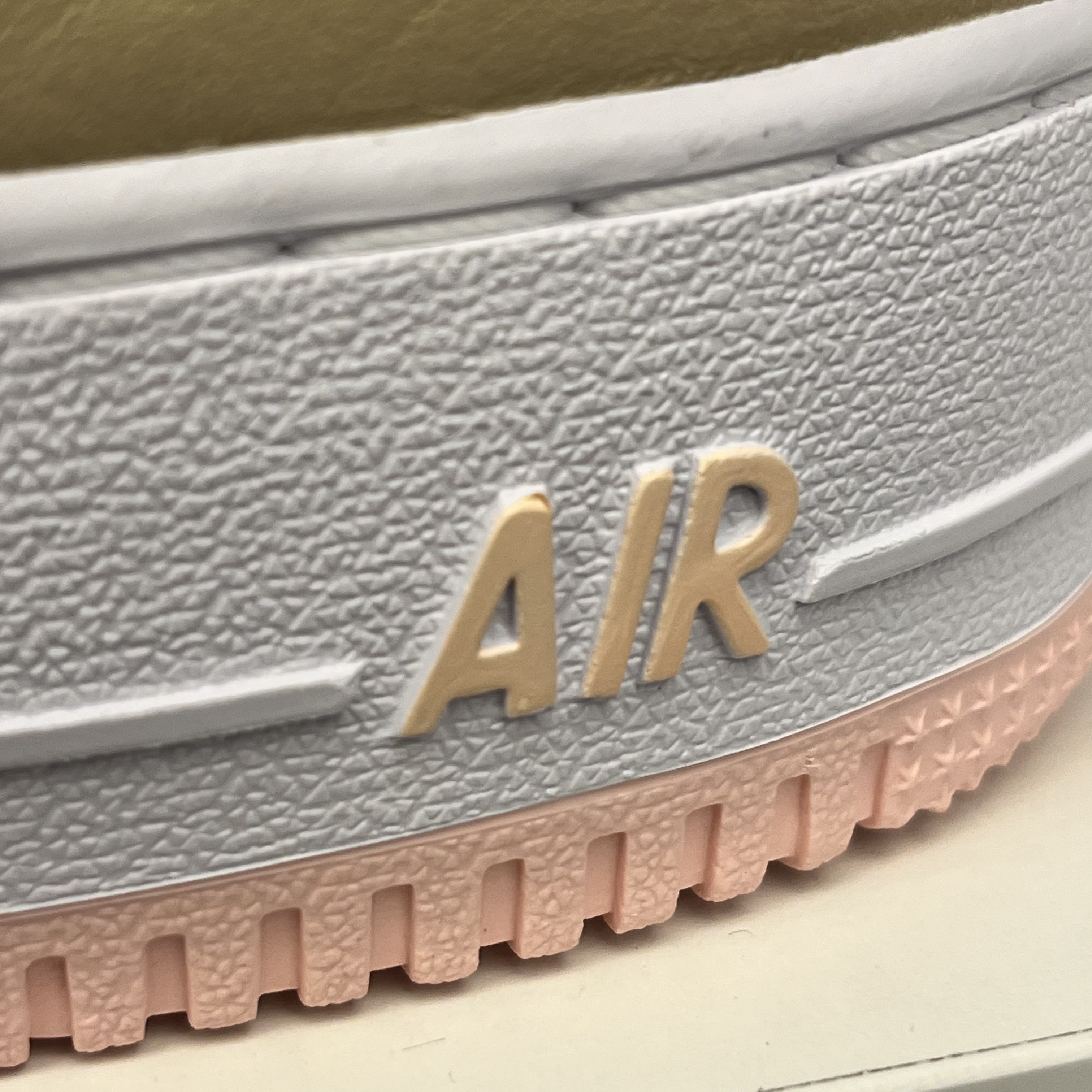 Nike Air Force 1 Low Linen 2024 착용 스타일 - 3