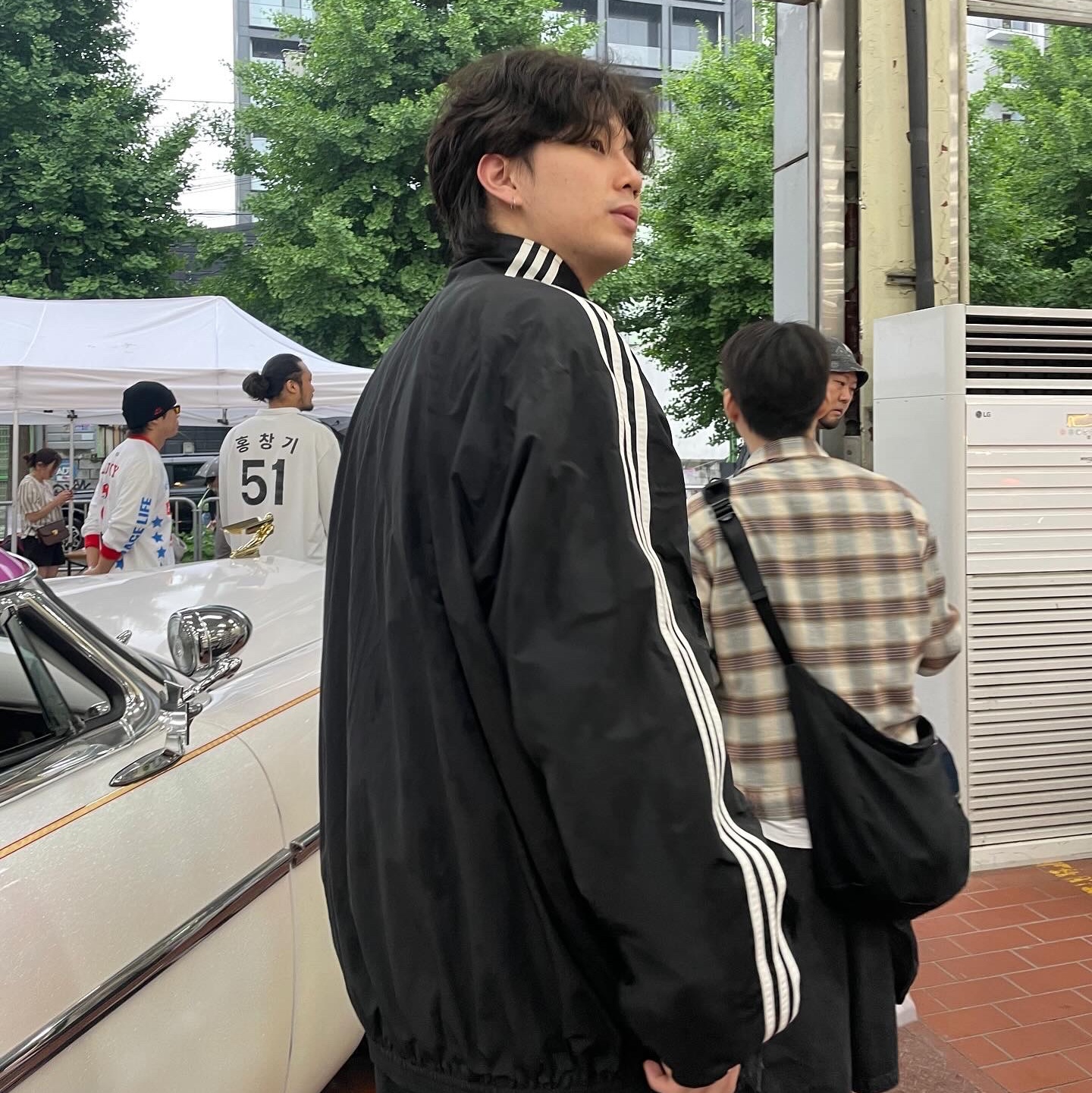Balenciaga x Adidas Performance Poplin Tracksuit Jacket Black, Balenciaga x Adidas Tracksuit Trousers Black 착용 스타일 - 1