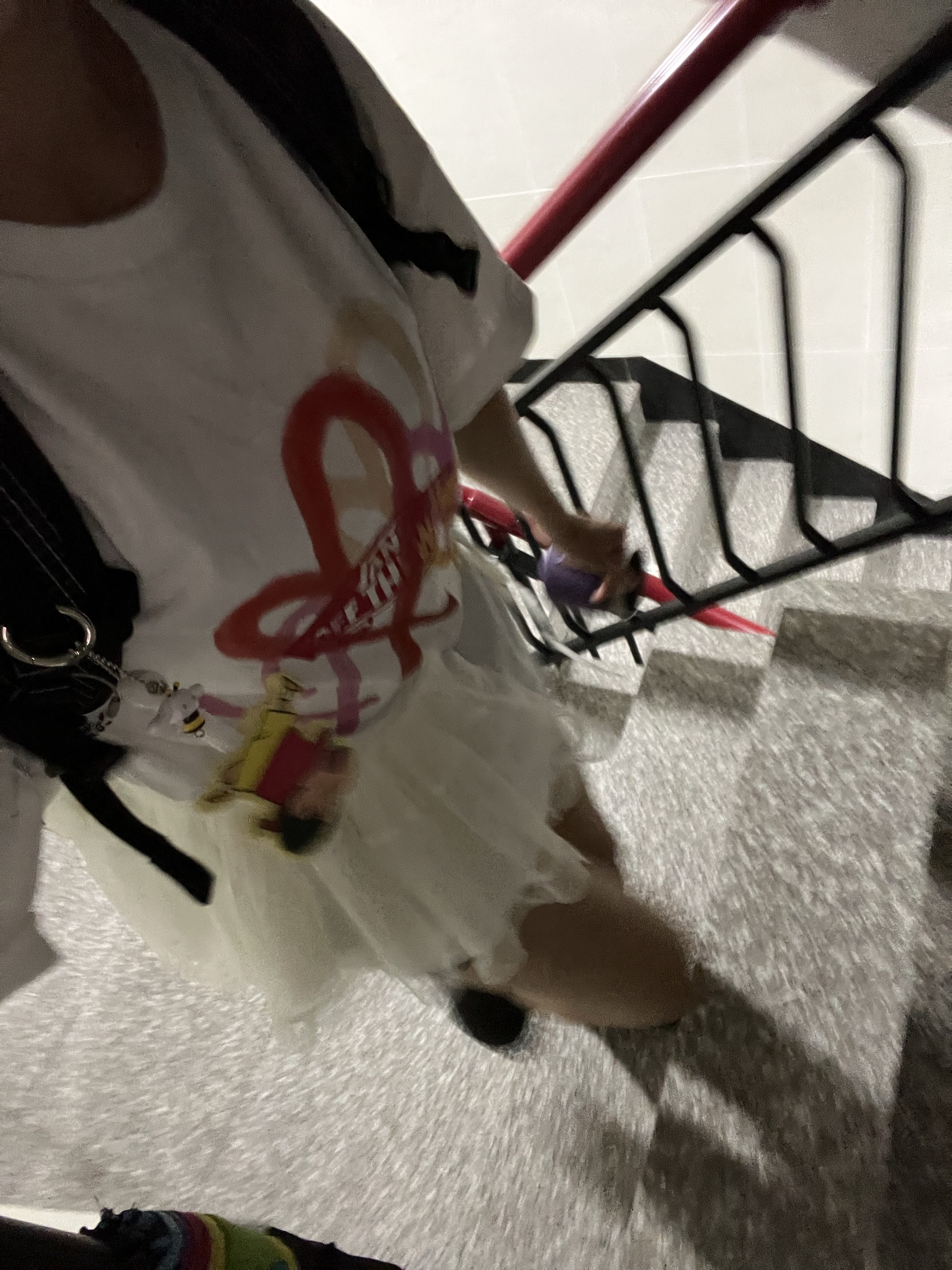 Vans x The Museum Visitor Big Heart GFX T-Shirt White, (W) Hunter Original Back Adjustable Short Wellington Boots Black 착용 스타일 - 3