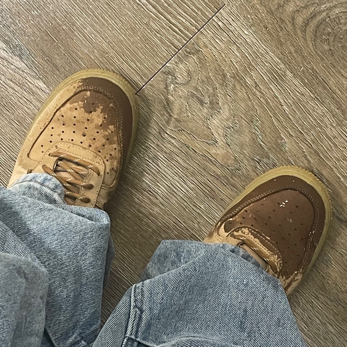 Nike Air Force 1 '07 WB Flax 착용 스타일
