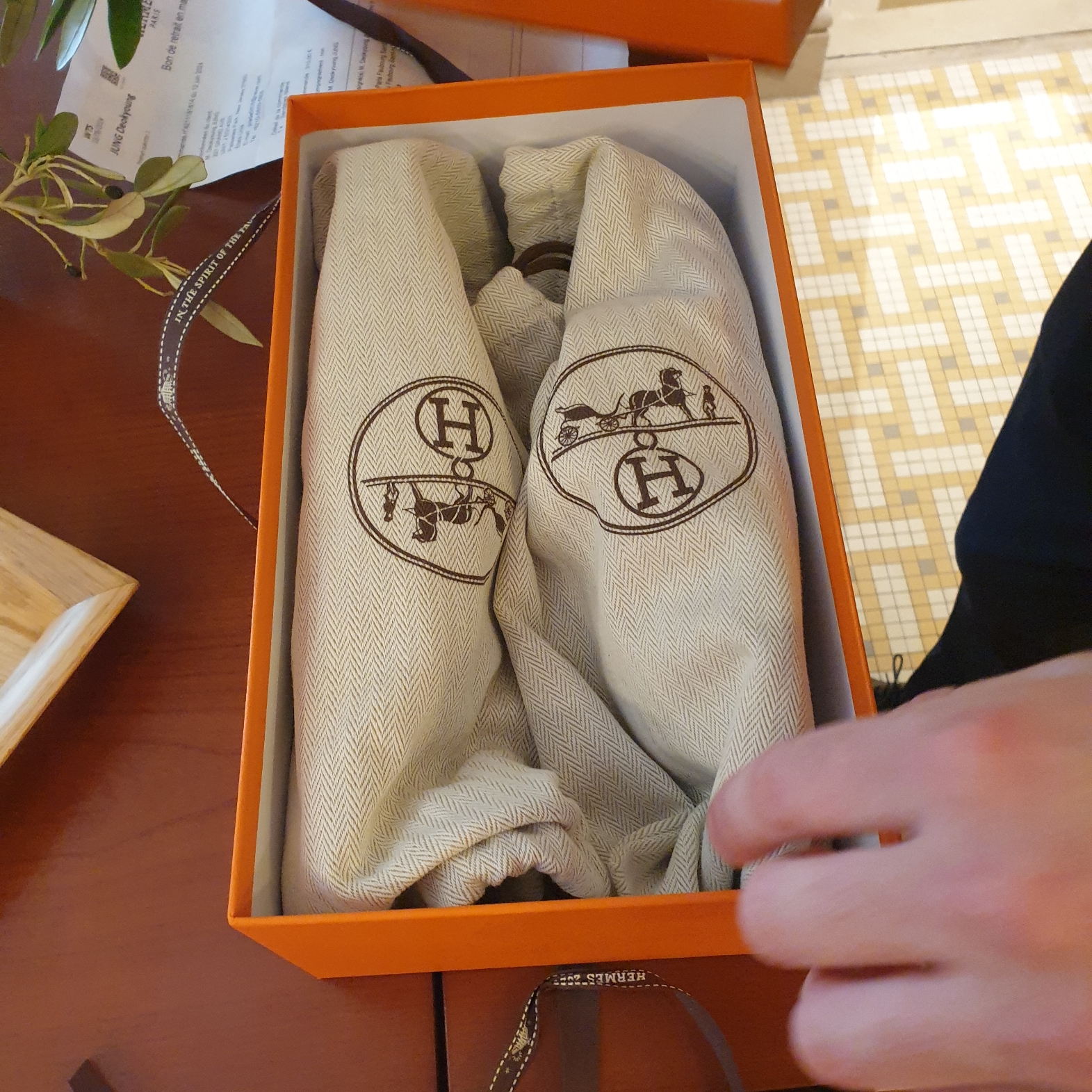 (W) Hermes Island Sandal & Violet Iris 착용 스타일 - 5