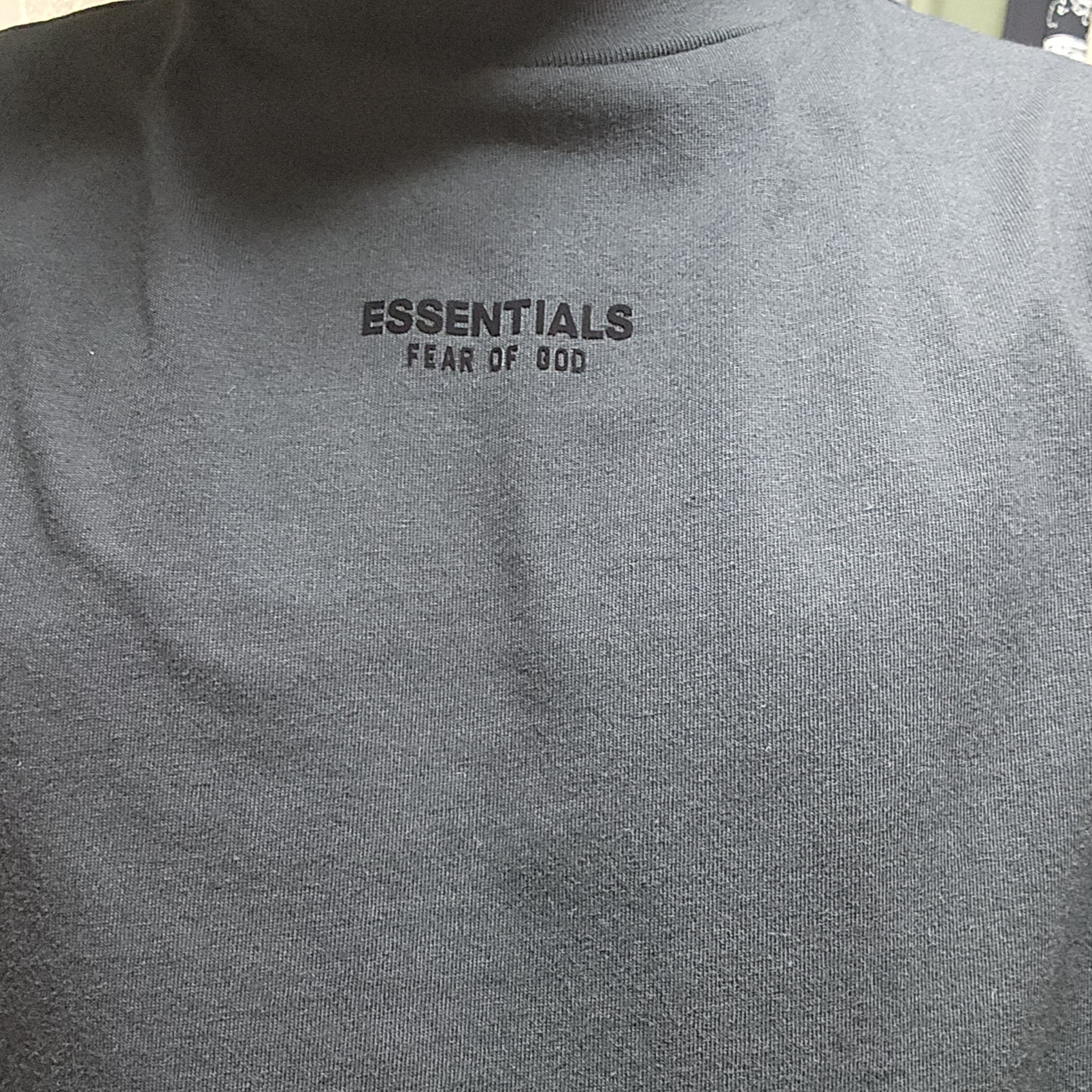 Essentials T-Shirt Jet Black - 23FW 착용 스타일