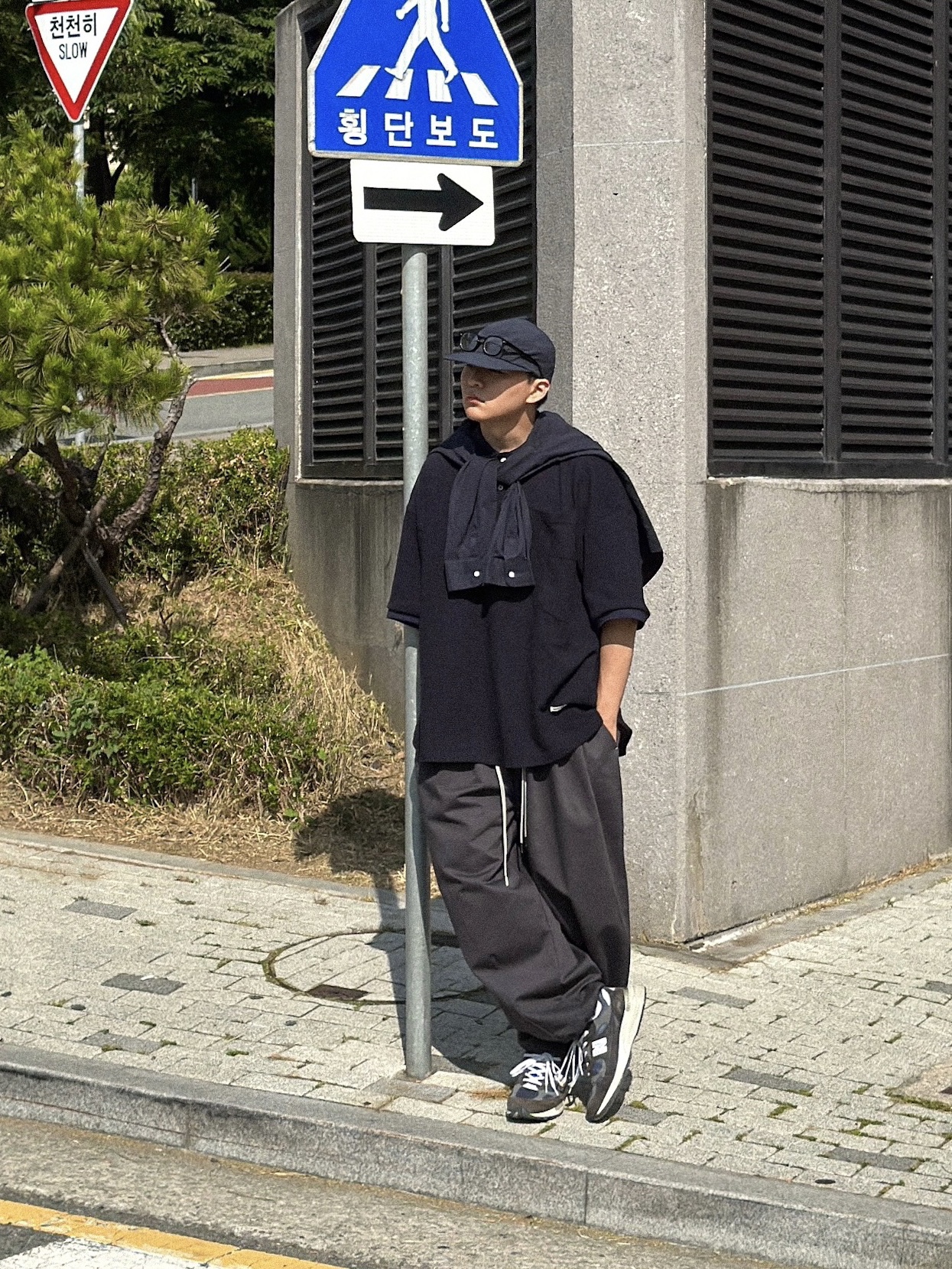 New Balance 992 Made in USA Navy 착용 스타일 - 3