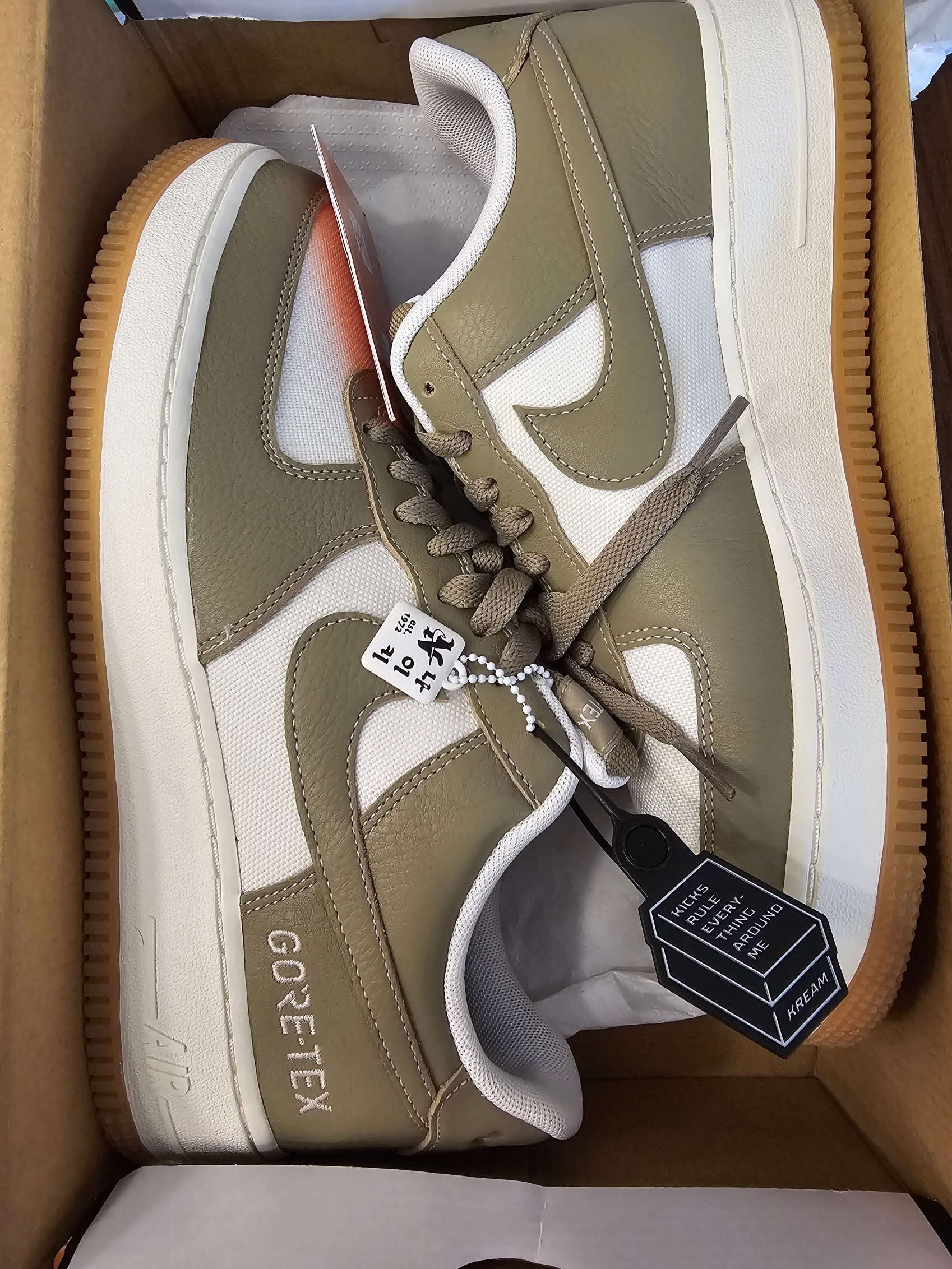 Nike Air Force 1 Low Gore-Tex Hangul Day 착용 스타일
