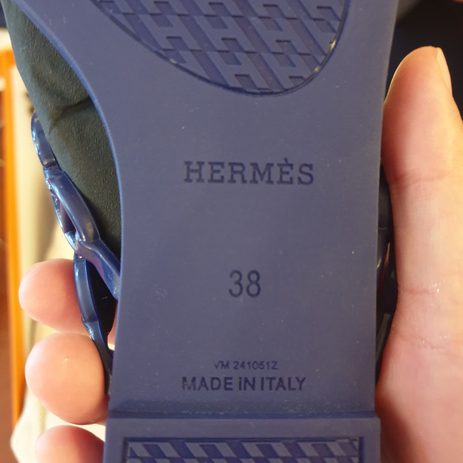 (W) Hermes Island Sandal & Violet Iris 착용 스타일 - 2