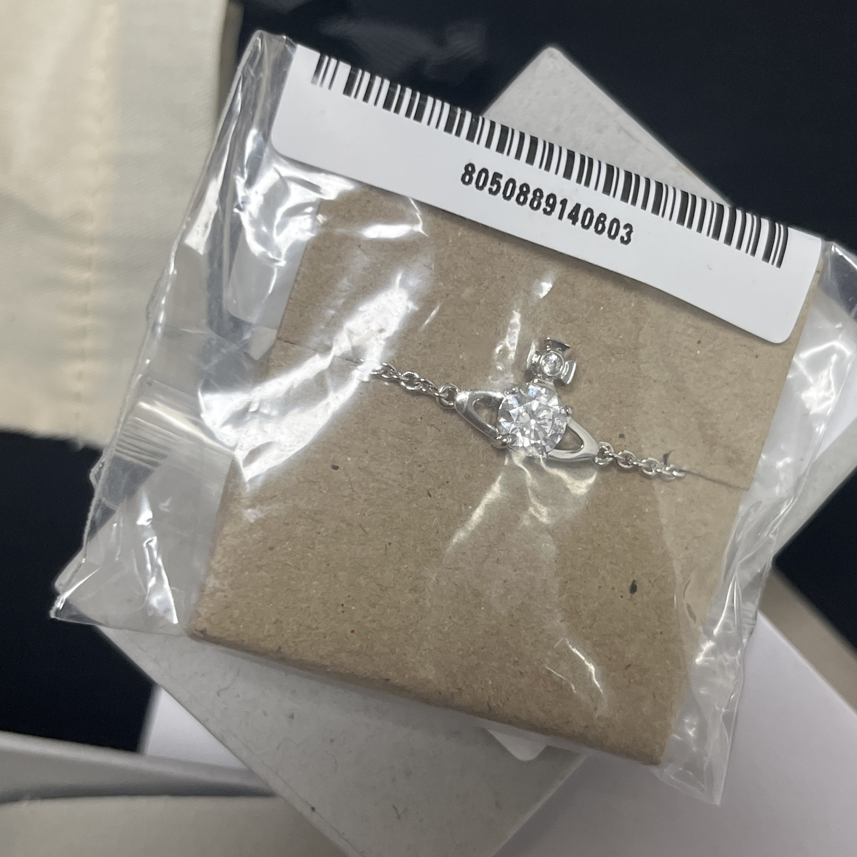 Vivienne Westwood Reina Small Bracelet Silver 착용 스타일