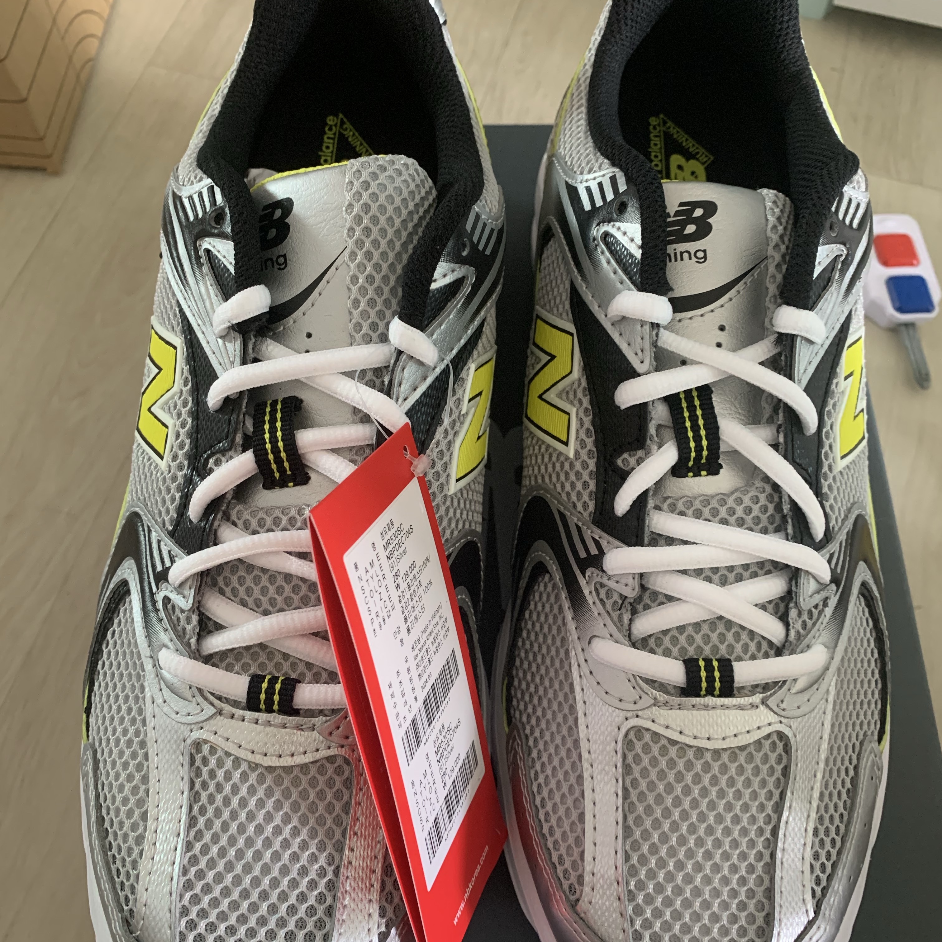 New Balance 530 Silver 착용 스타일
