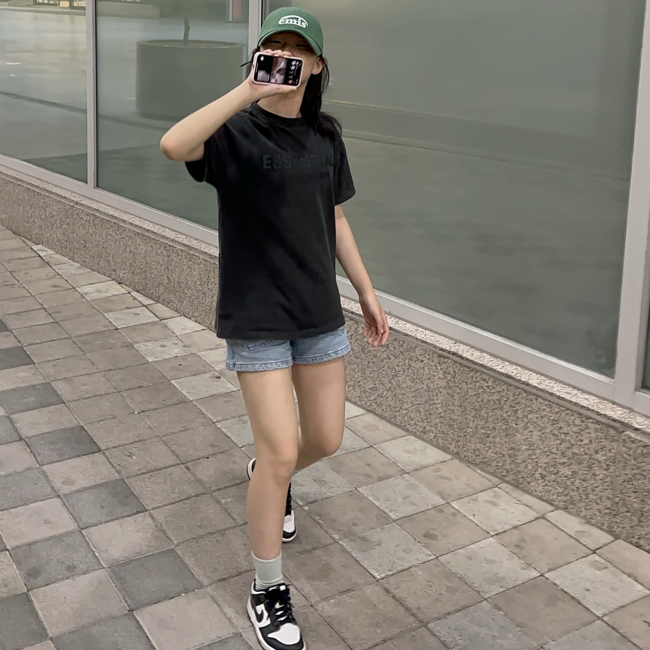 Emis New Logo Emis Cap Green 착용 스타일 - 1