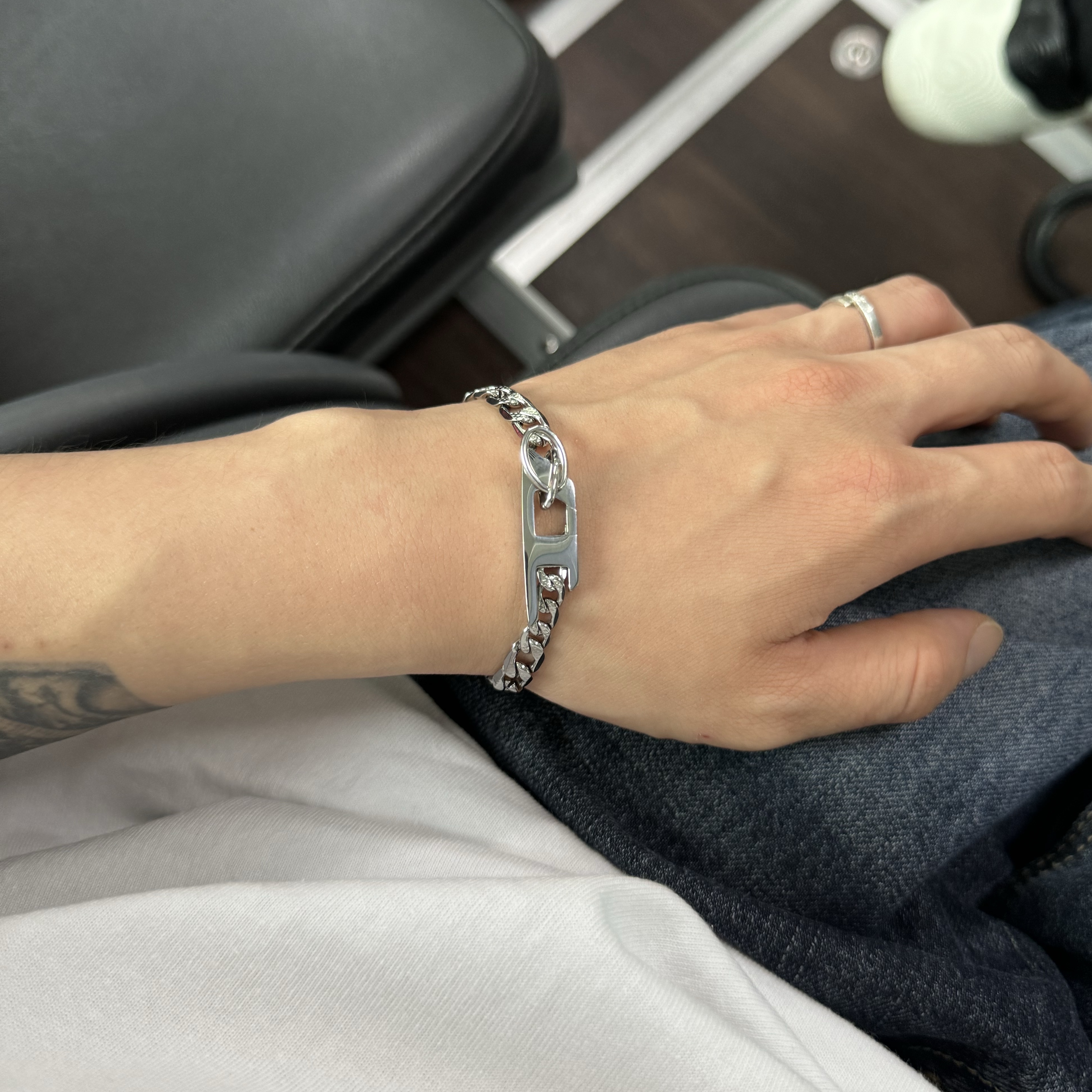 Diesel Dx1496 Stainless Steel Chain Bracelet Silver 착용 스타일