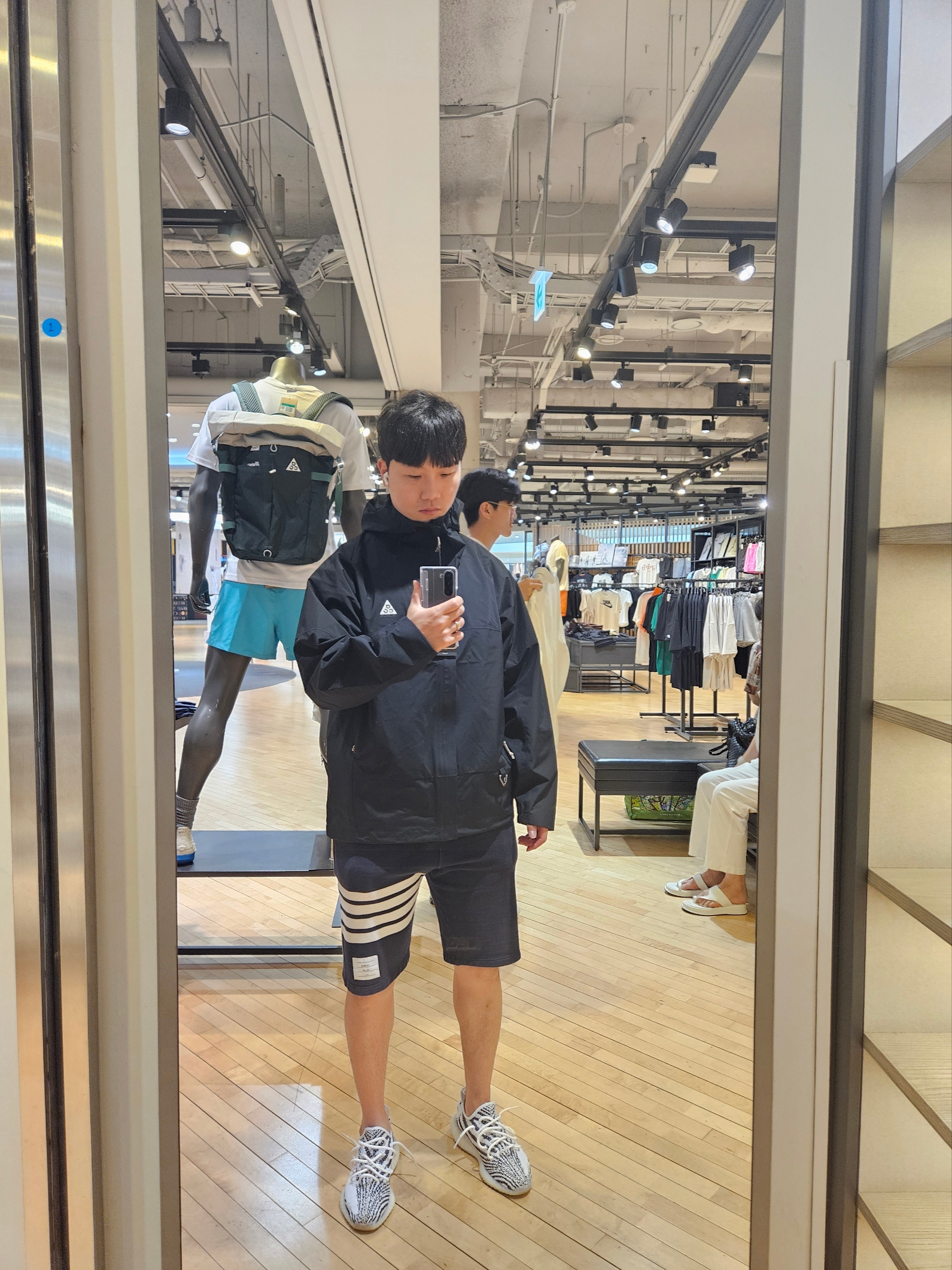 Nike ACG Storm-Fit ADV Cascade Rains Full Zip Jacket Black - Asia, Adidas Yeezy Boost 350 V2 Zebra 2022/2023 착용 스타일