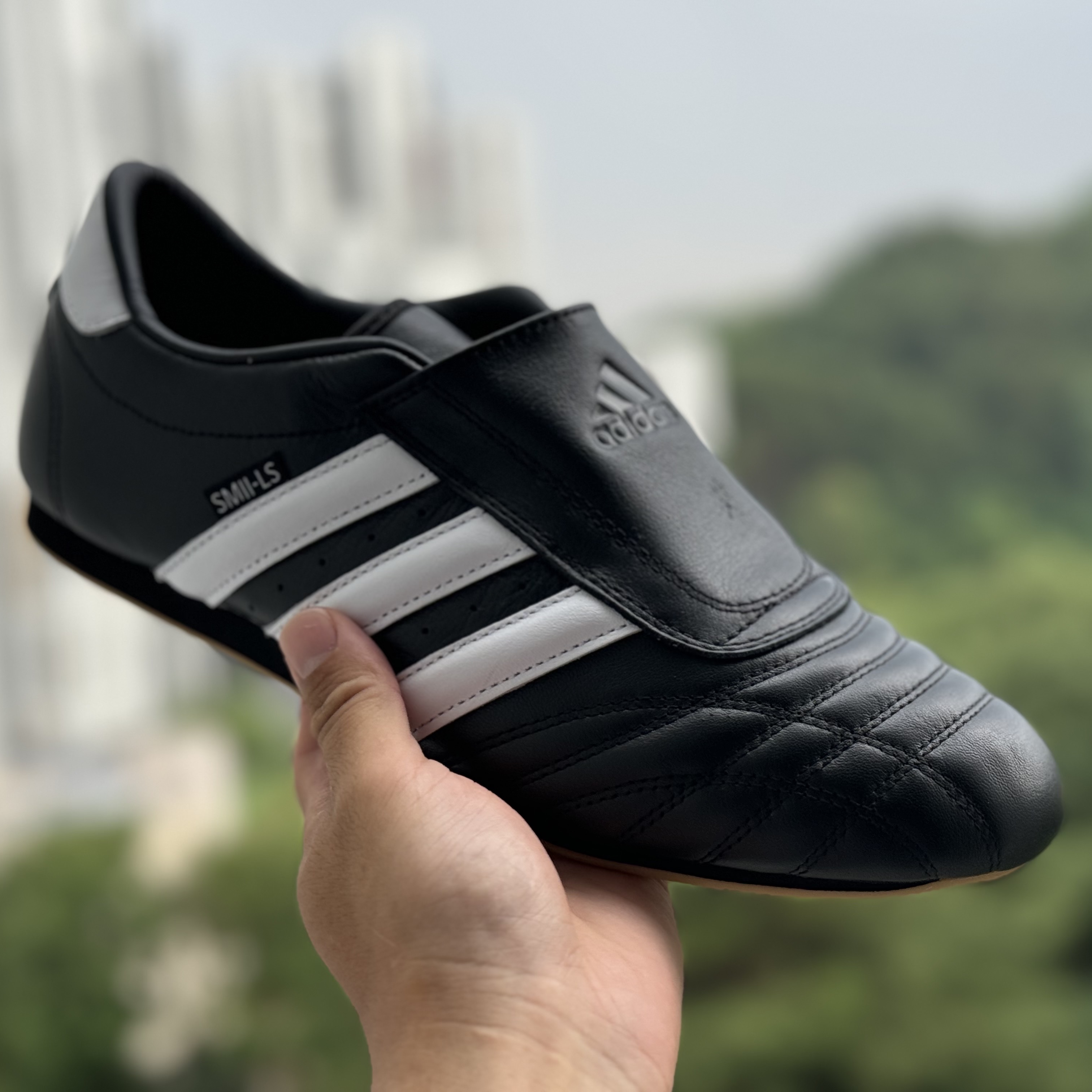 (W) Adidas Taekwondo Core Black Cloud White 착용 스타일
