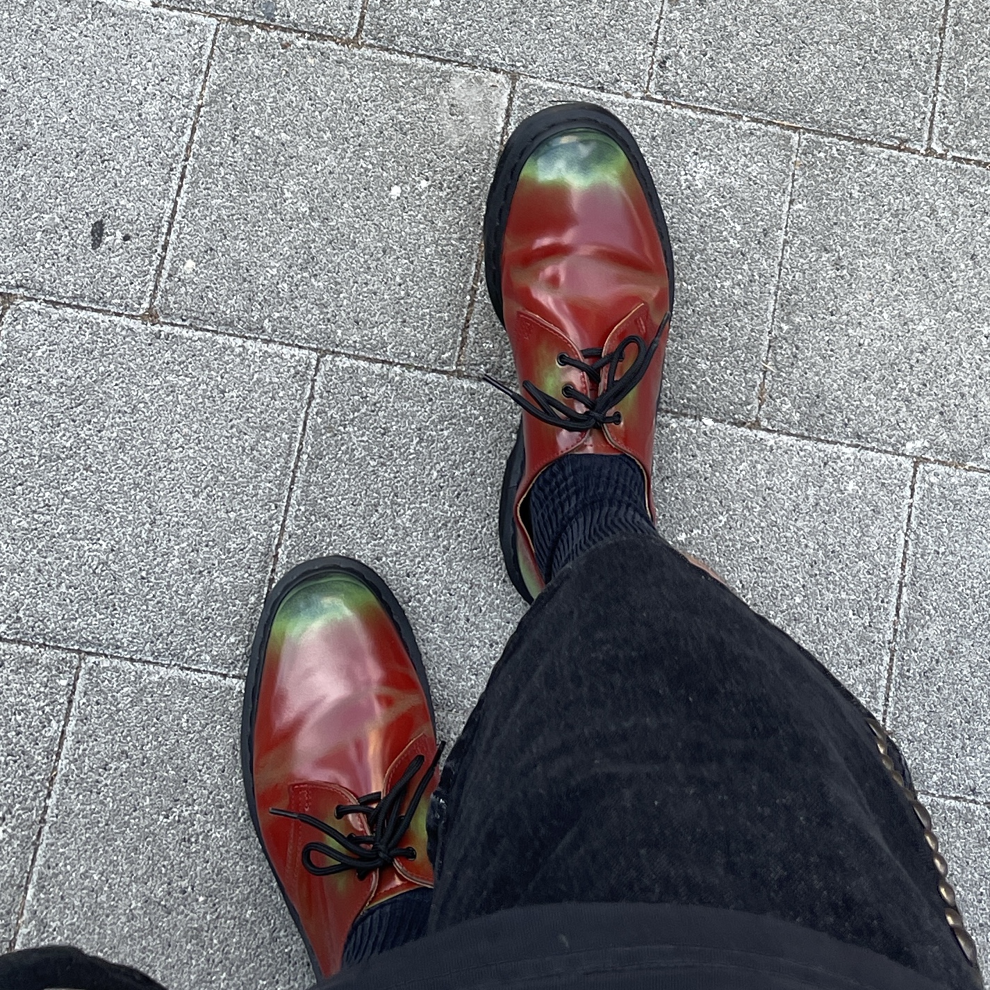 Dr. Martens x Supreme 1461 Multi 착용 스타일