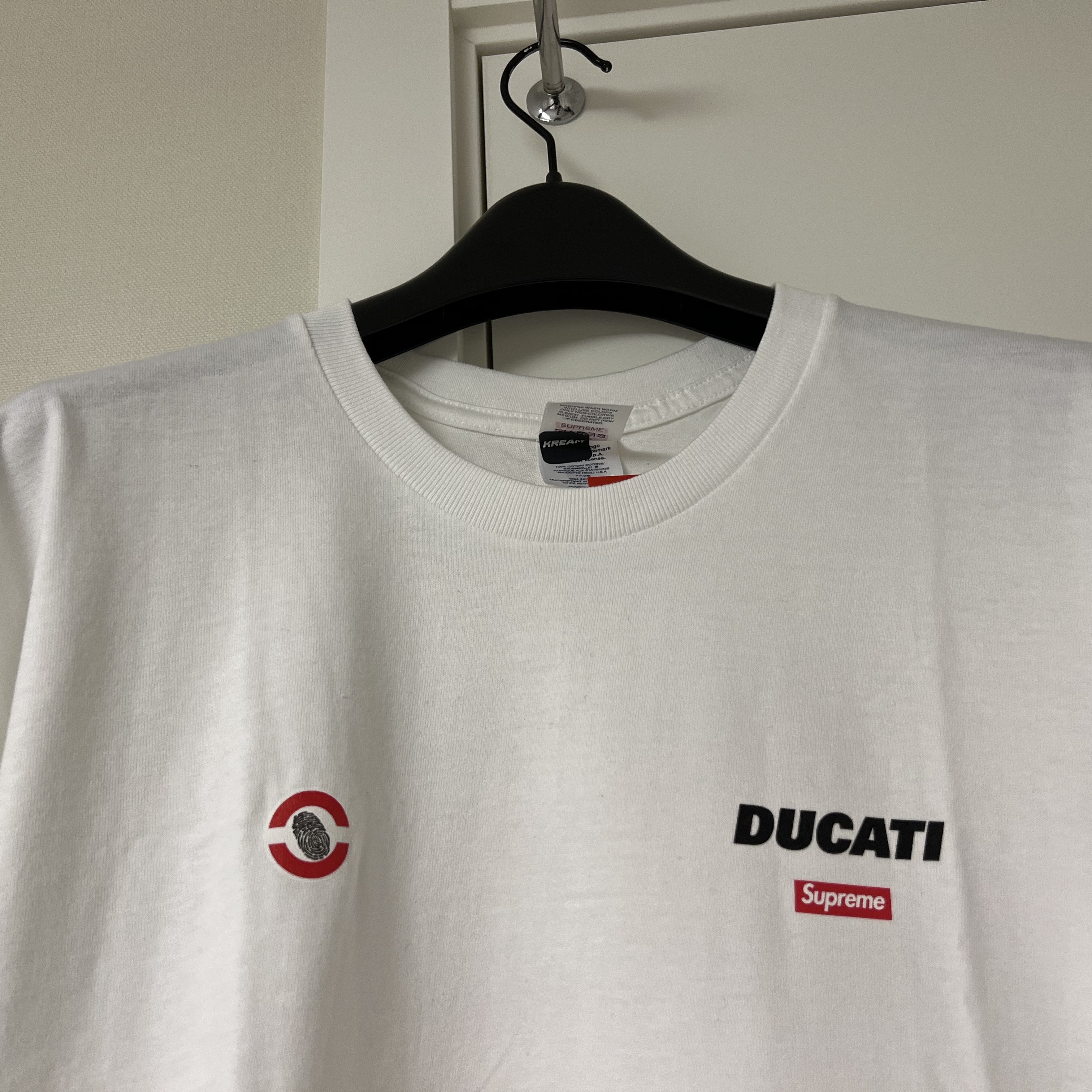 Supreme x Ducati Logos T-Shirt White - 24SS 착용 스타일 - 2