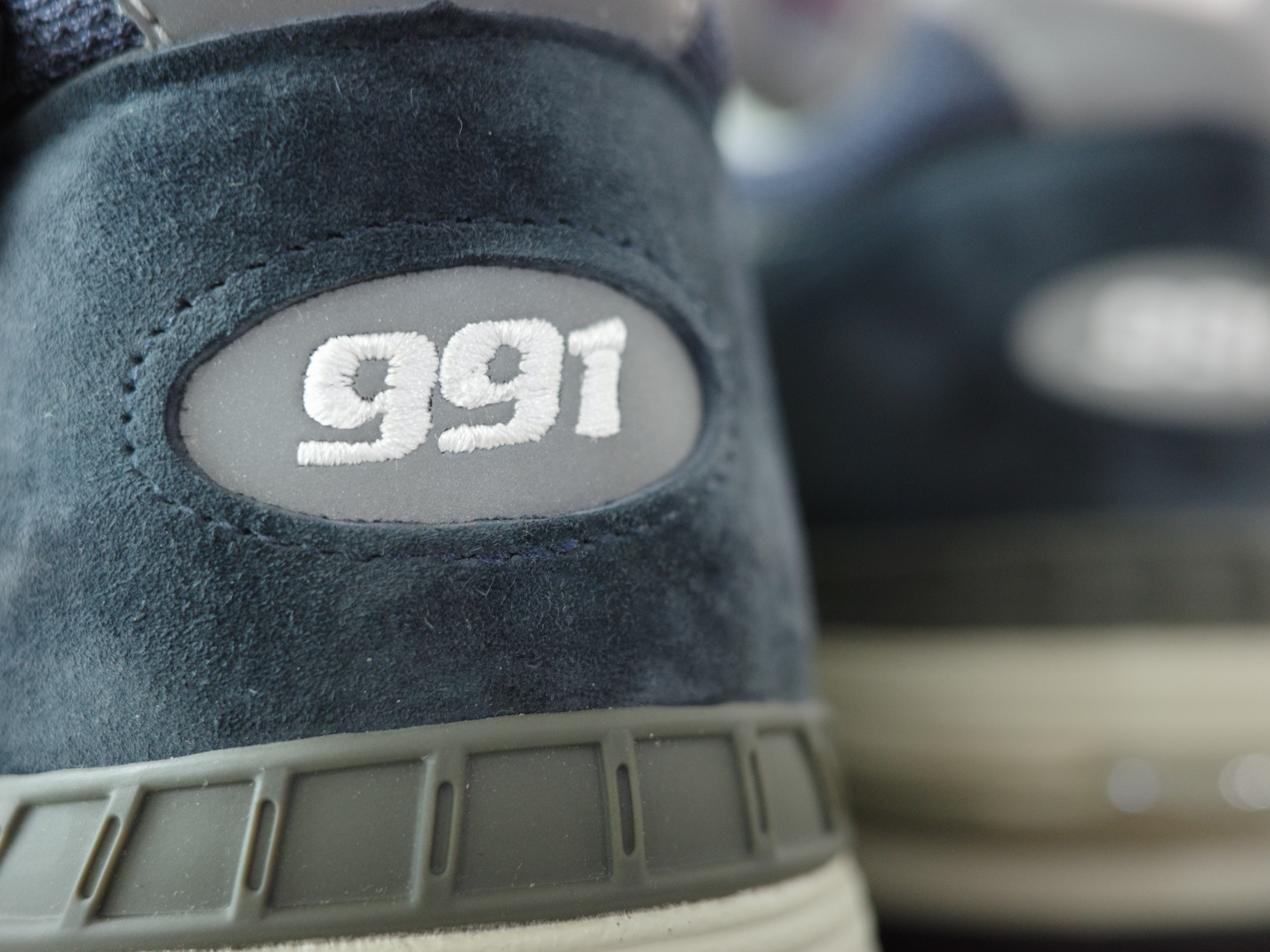 New Balance 991 Made in UK Navy 착용 스타일 - 5