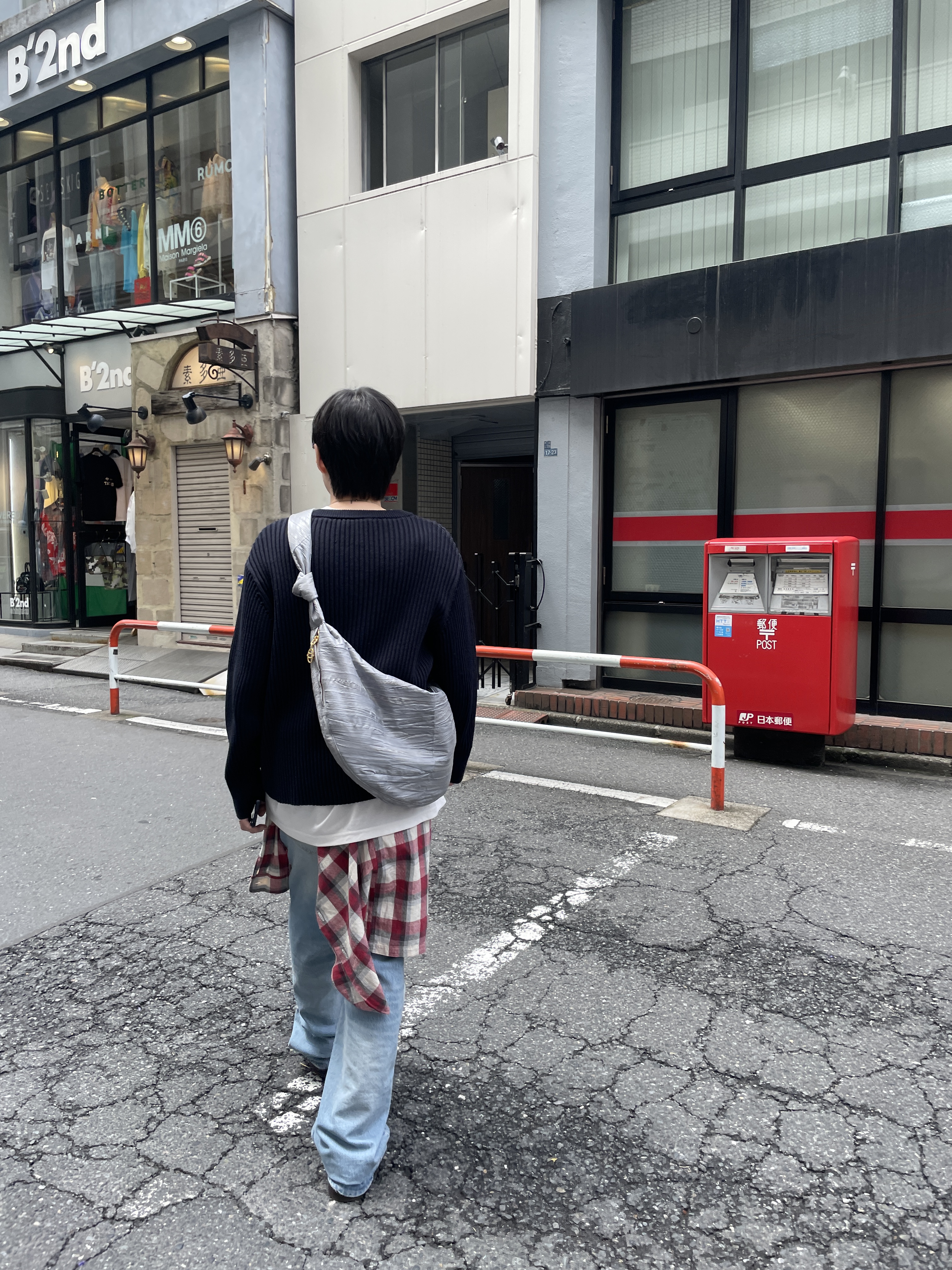 Dr. Martens Smiths Micro Leopard 착용 스타일 - 2
