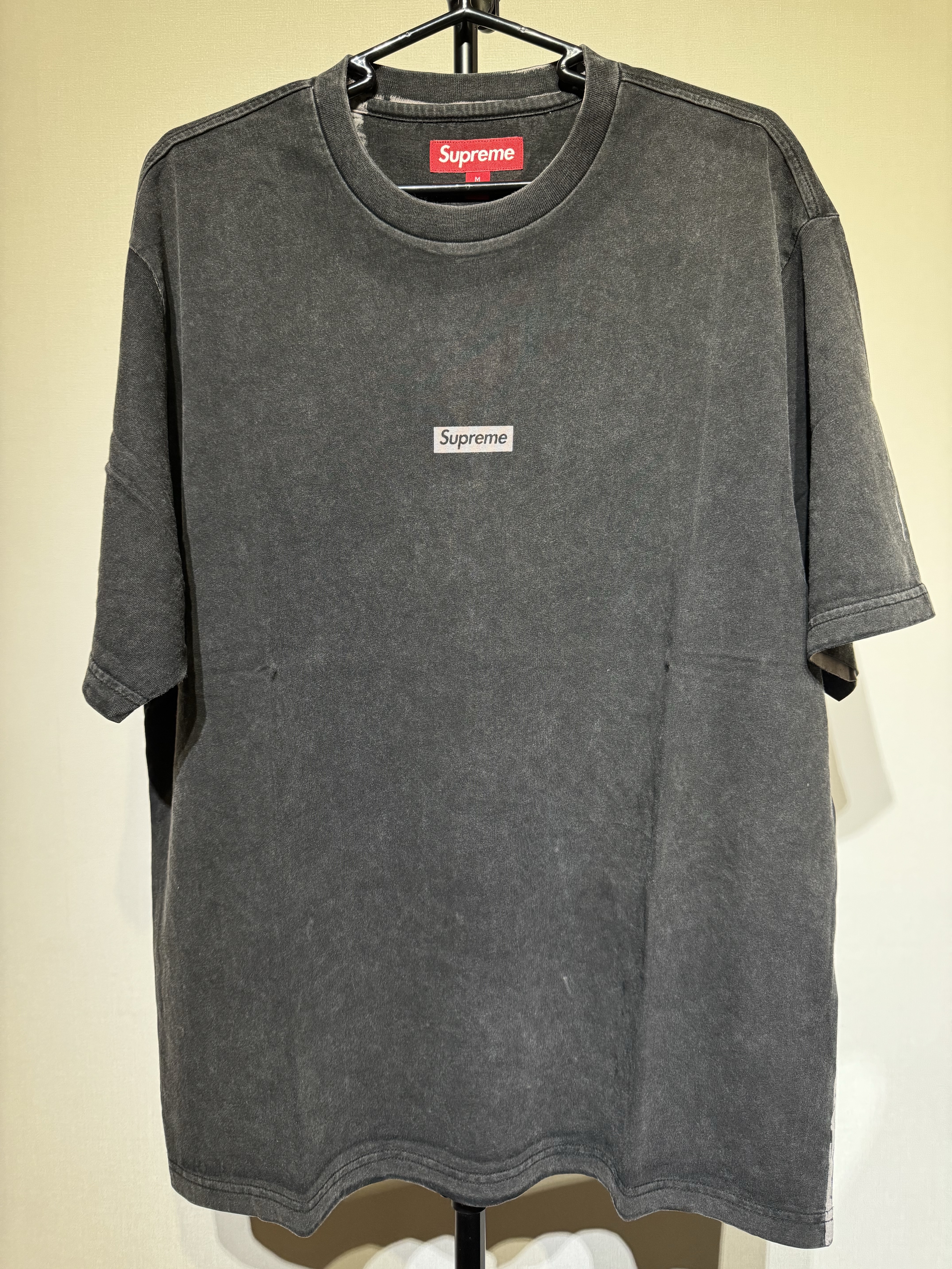 Supreme Overprint Small Box S/S Top Black - 24SS 착용 스타일 - 2