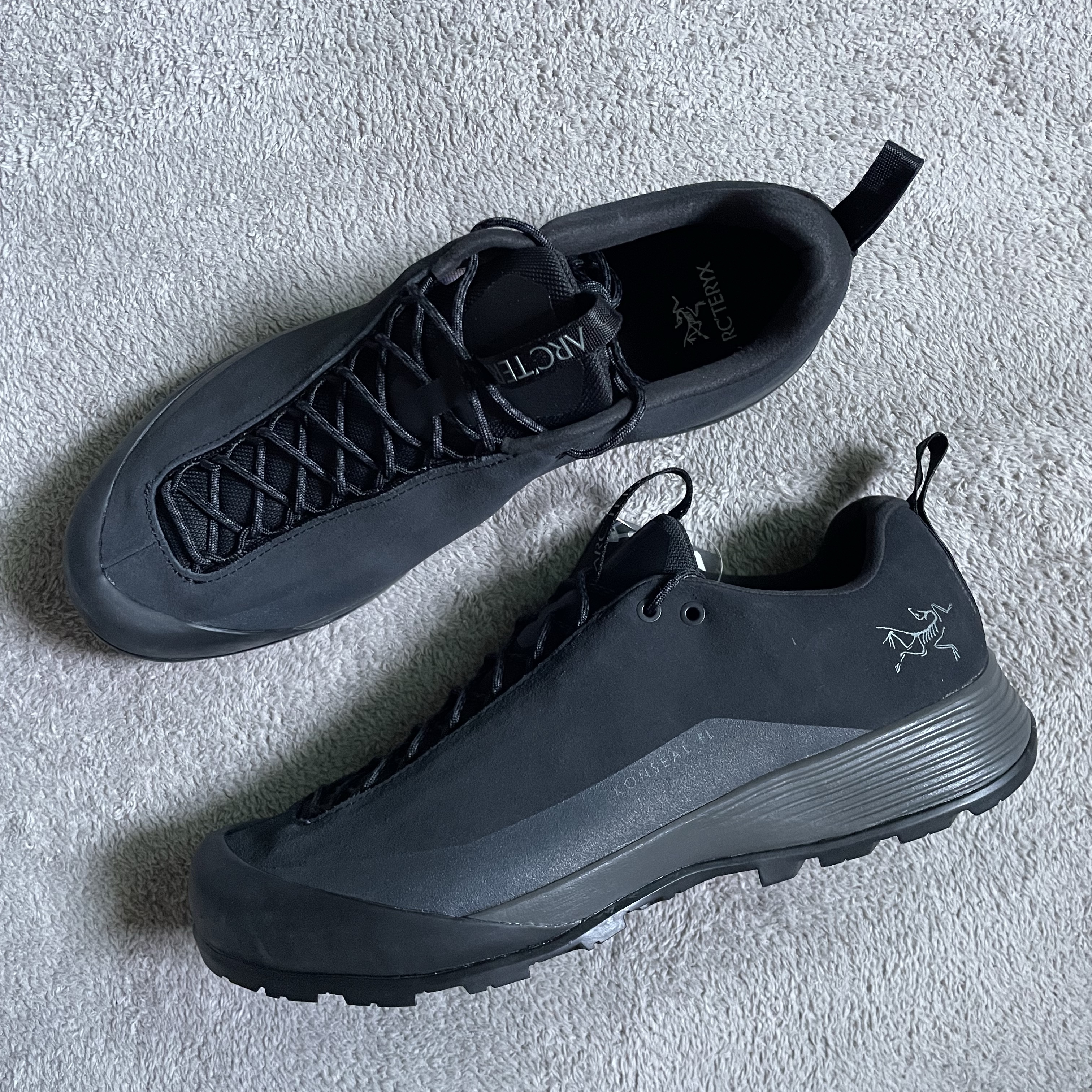 Arc'teryx Konseal FL 2 Leather GTX Black 착용 스타일