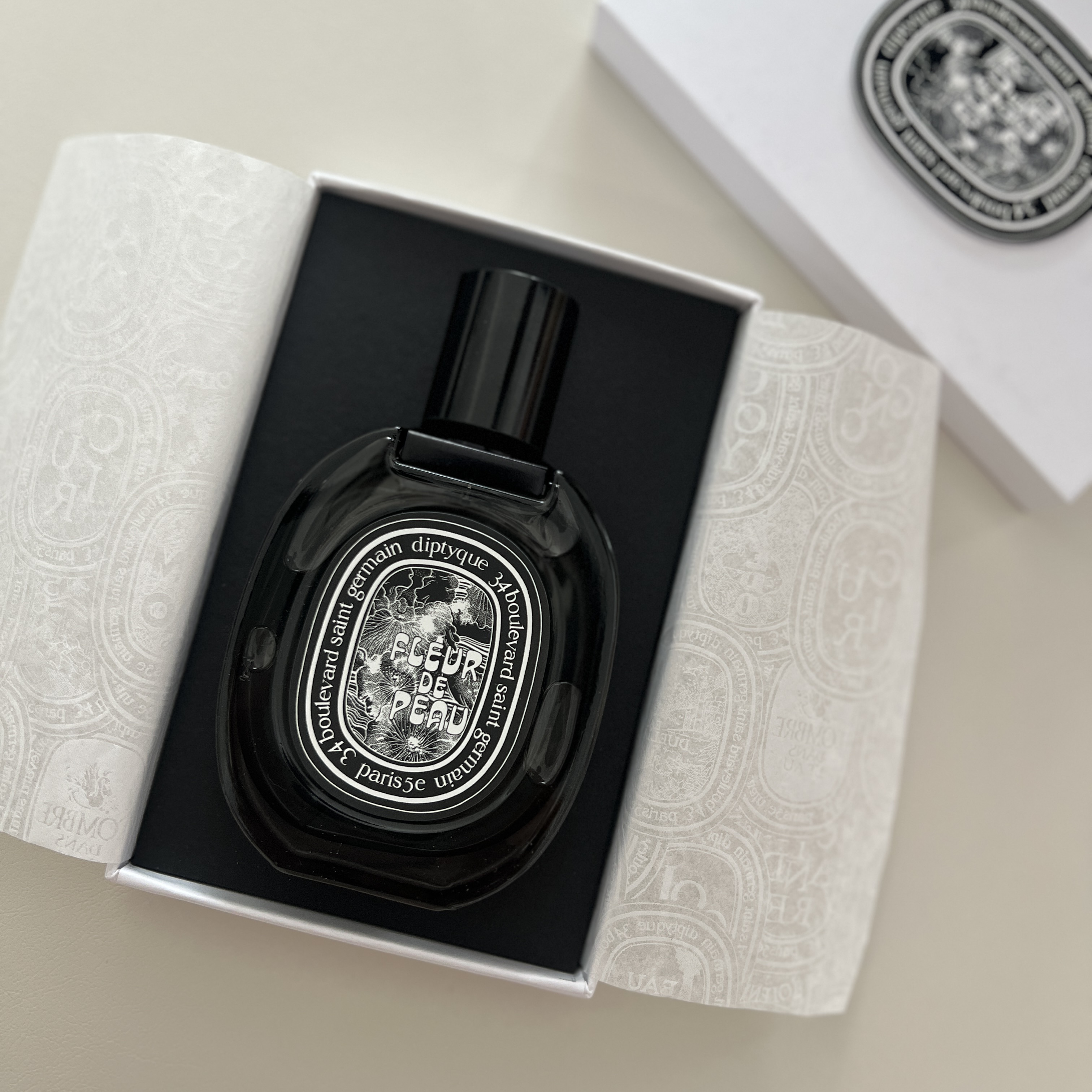 Diptyque Fleur De Peau Eau De Parfum 75ml 착용 스타일