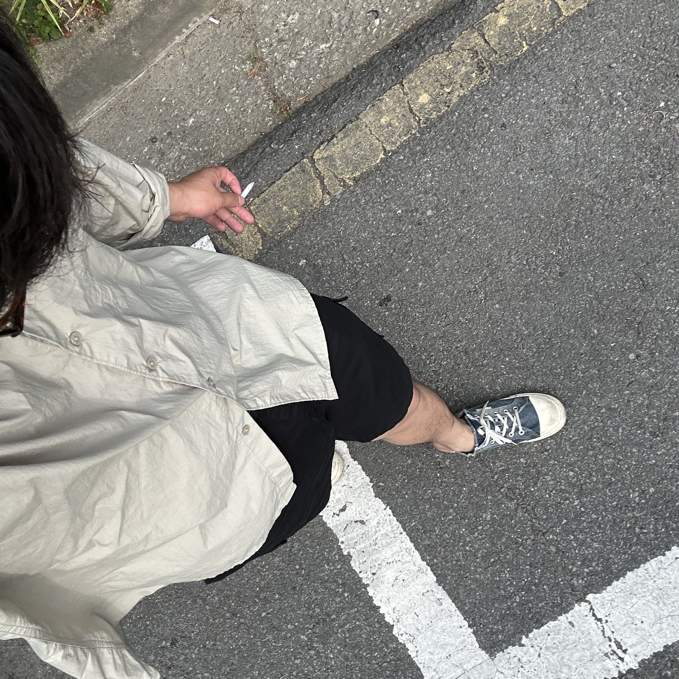Balenciaga Paris Sneakers Mule Blue 착용 스타일 - 2