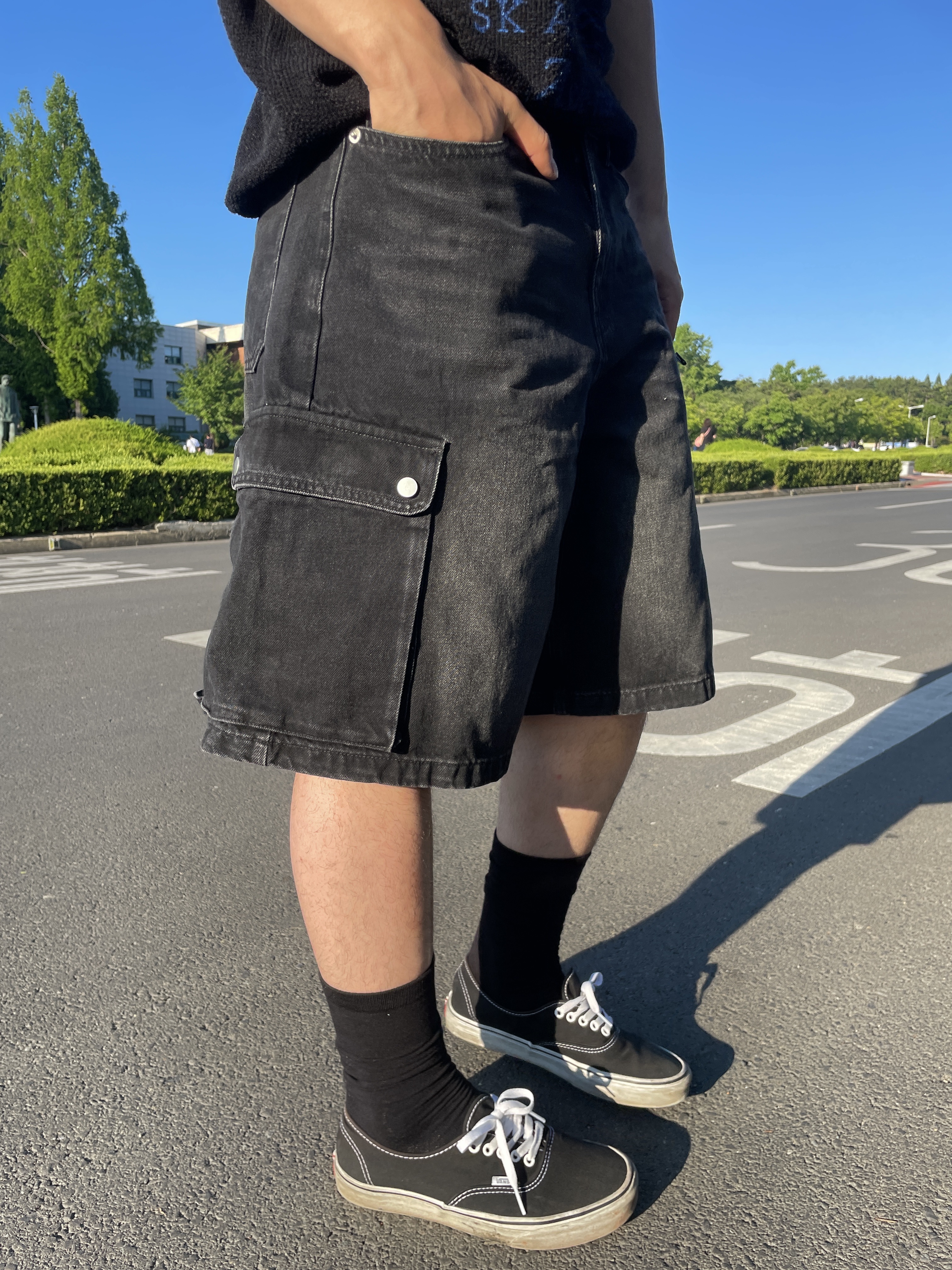 Vans Authentic Black White 착용 스타일 - 1