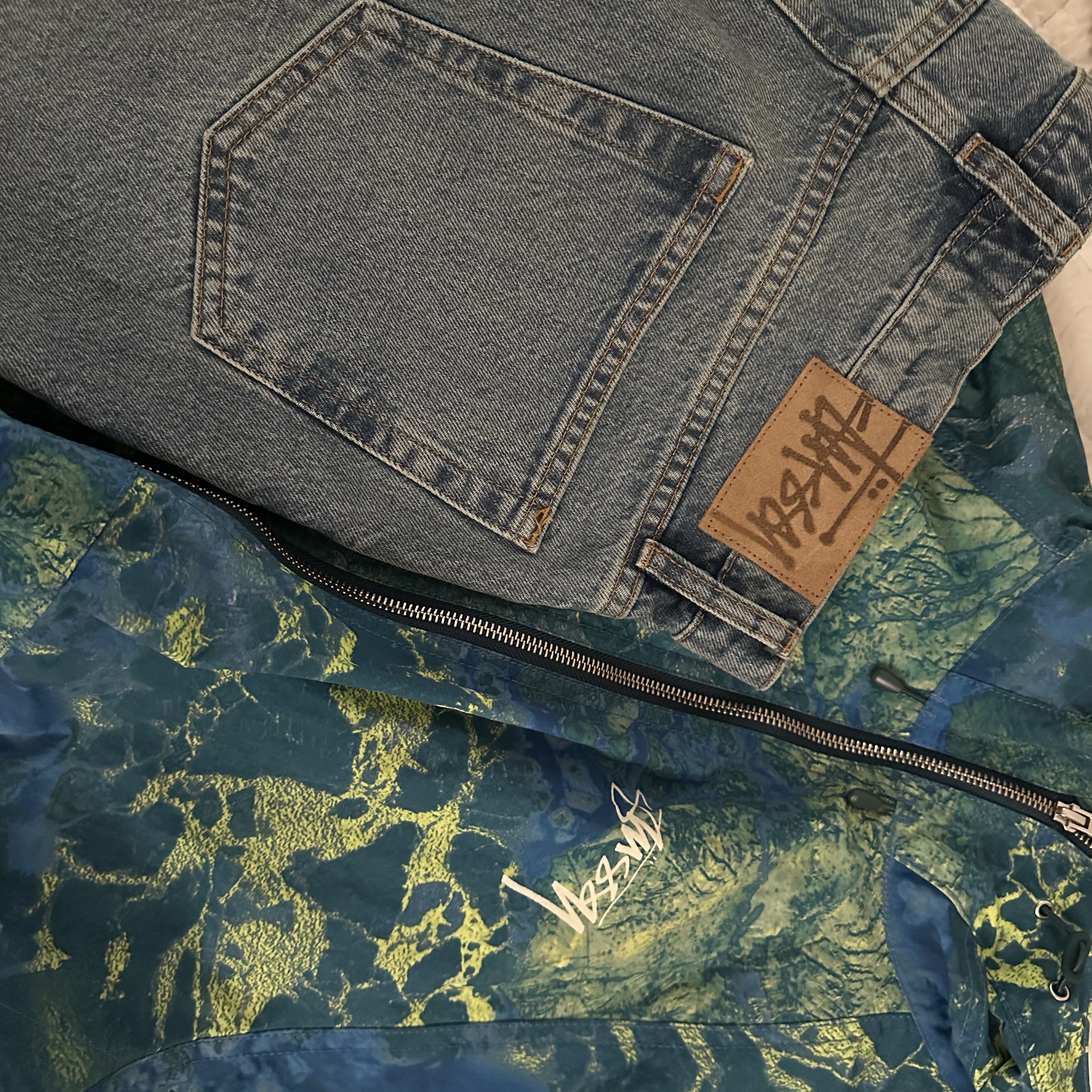 Stussy Denim Big OL' Shorts Washed Blue, Hermes Evelyne 16 Amazone Bag Clemence & Gold Bleu Royal Bleu Billard Biscuit Rough H 착용 스타일 - 2
