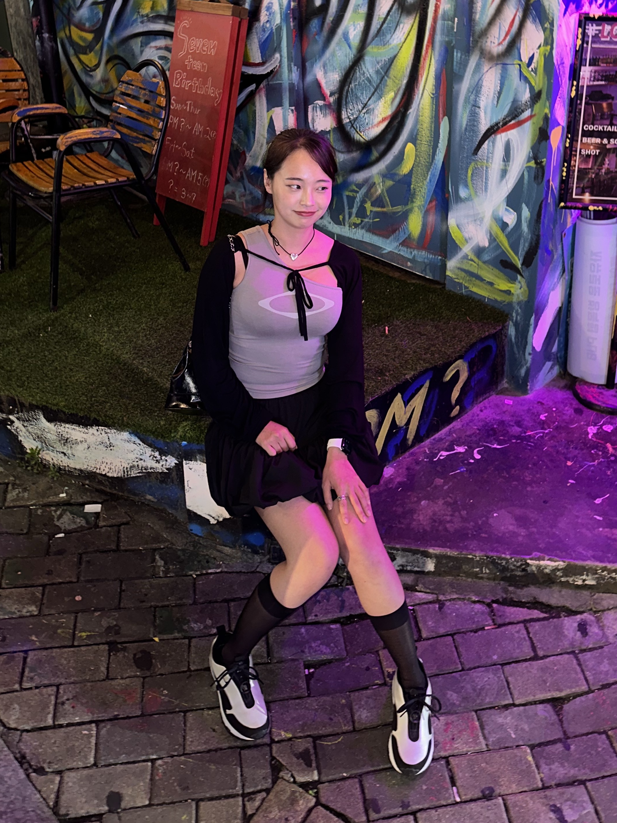 (W) Mischief Rhombus One Shoulder Top Pale Violet, Nike x Comme des Garcons Homme Plus Air Max Sunder SP White Black 착용 스타일 - 5