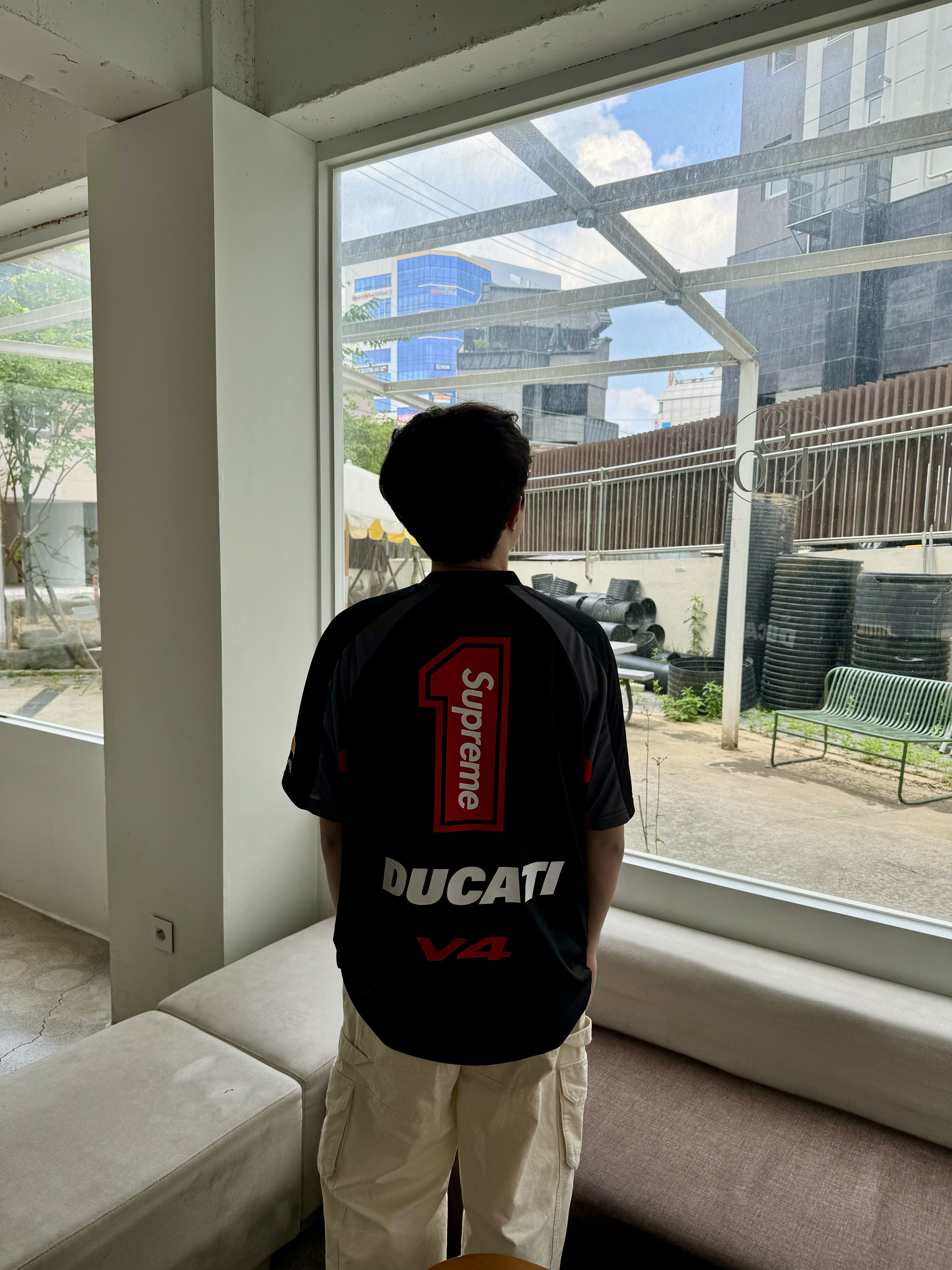 Supreme x Ducati Soccer Jersey Black - 24SS 착용 스타일