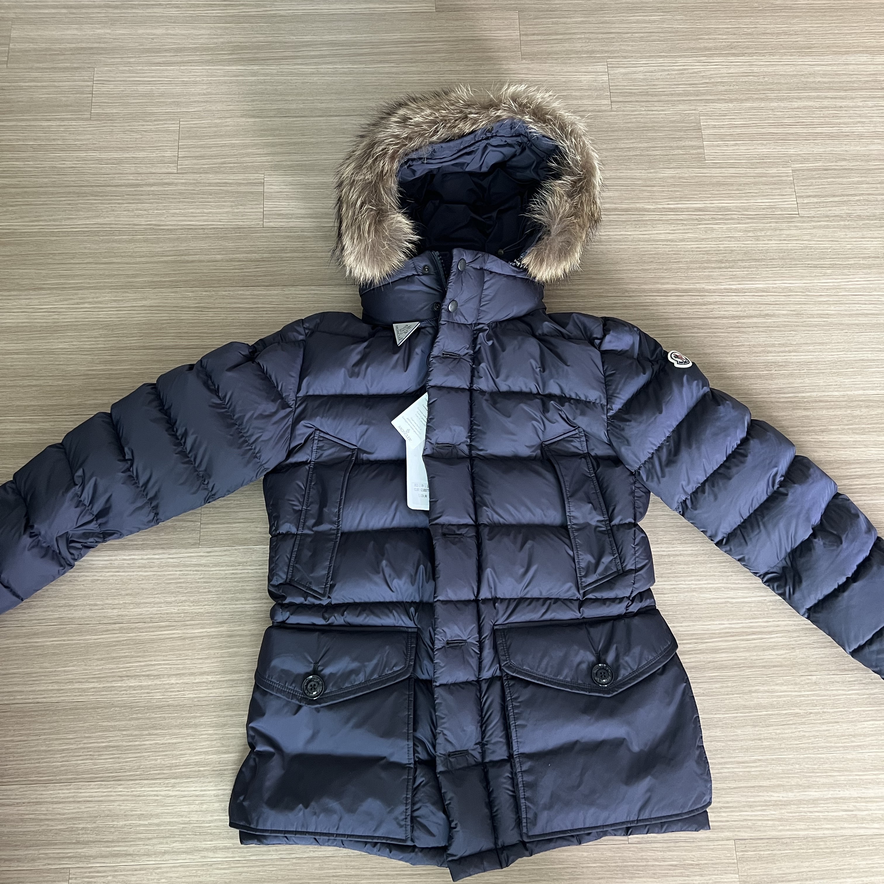 Moncler Cluny Long Down Jacket Night Blue - 23FW 착용 스타일
