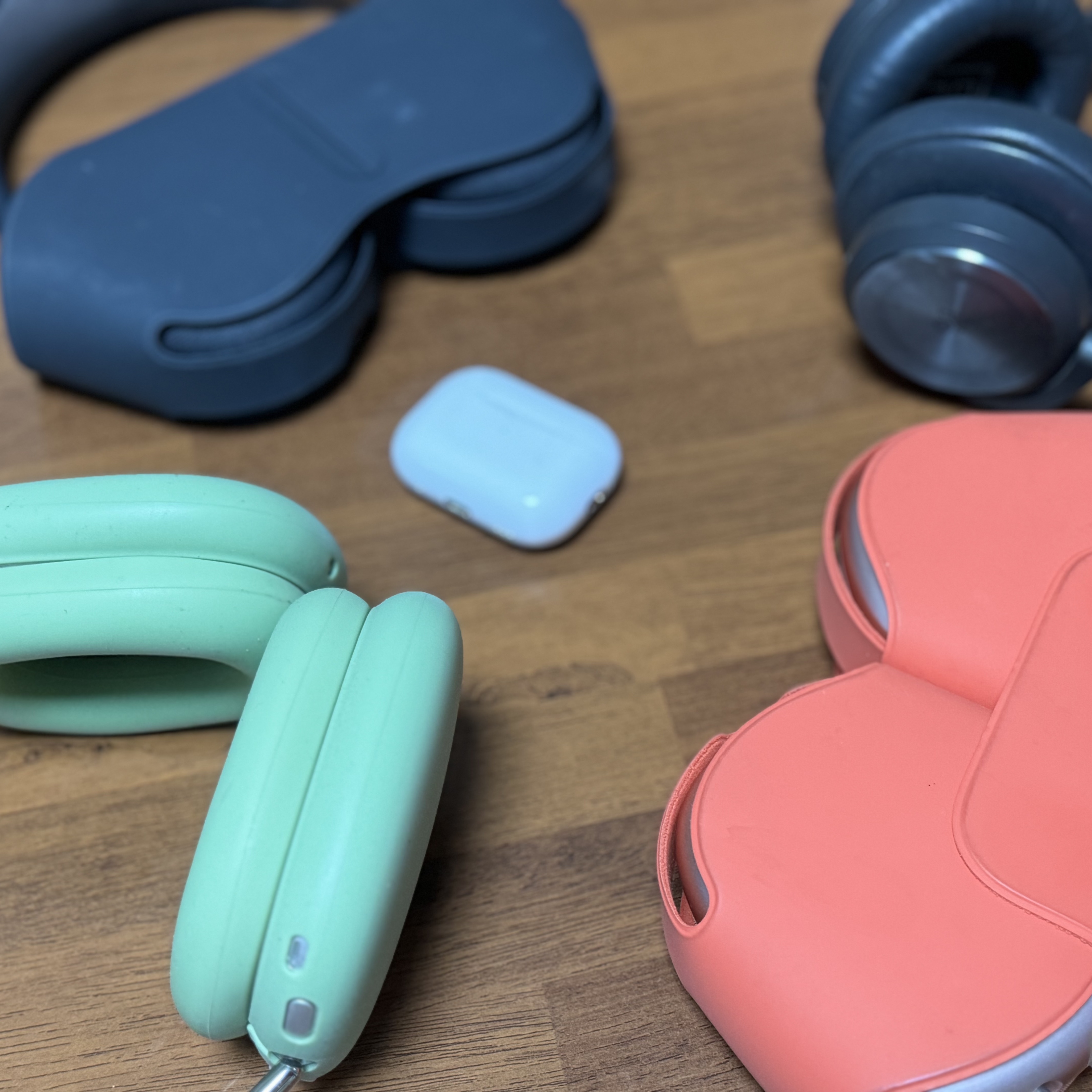 Apple AirPods Max Lightning Pink (Korean Ver.), Apple AirPods Max Lightning Space Gray (Korean Ver.) 착용 스타일 - 2