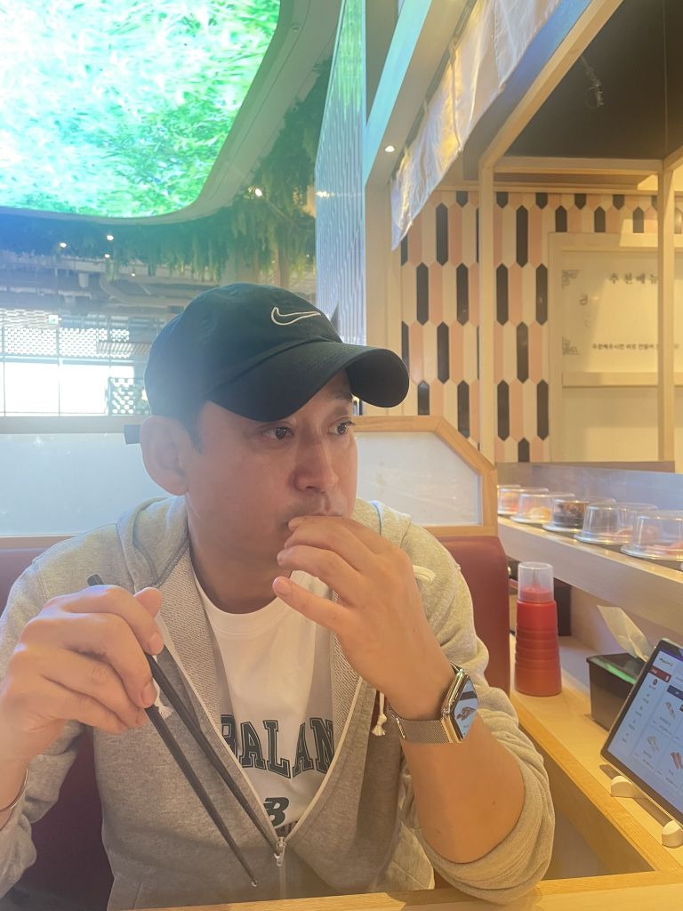 KREAM 프로필 이미지