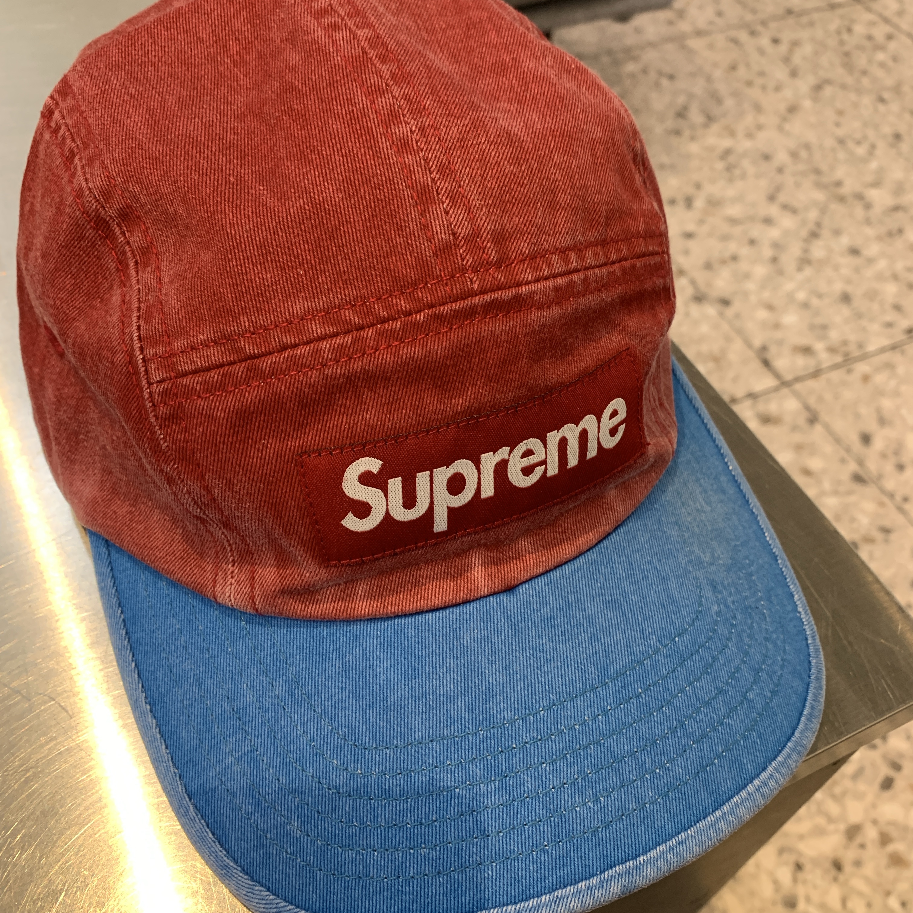 Supreme Pigment 2-Tone Camp Cap Red - 24SS 착용 스타일