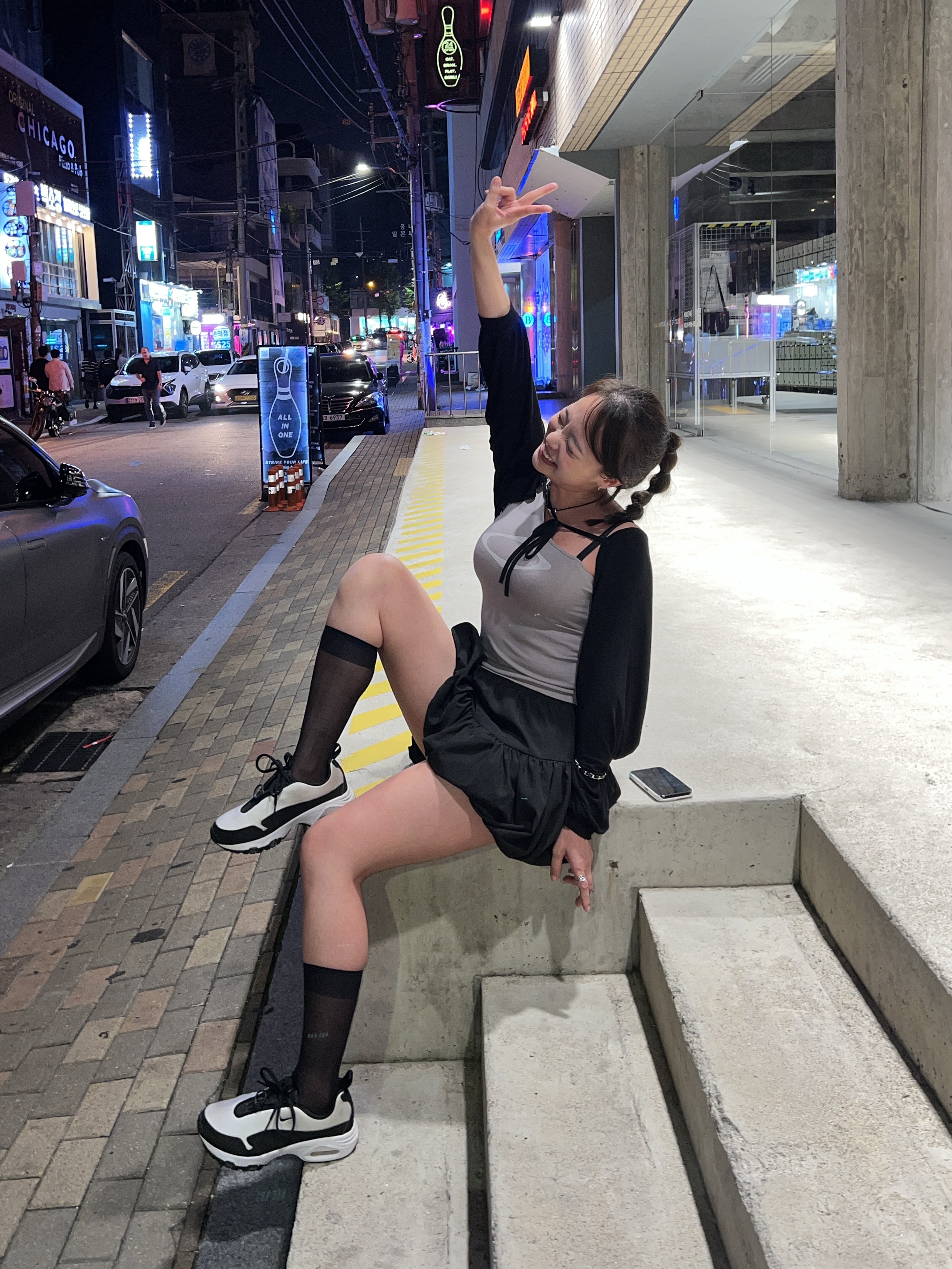 (W) Mischief Rhombus One Shoulder Top Pale Violet, Nike x Comme des Garcons Homme Plus Air Max Sunder SP White Black 착용 스타일 - 4