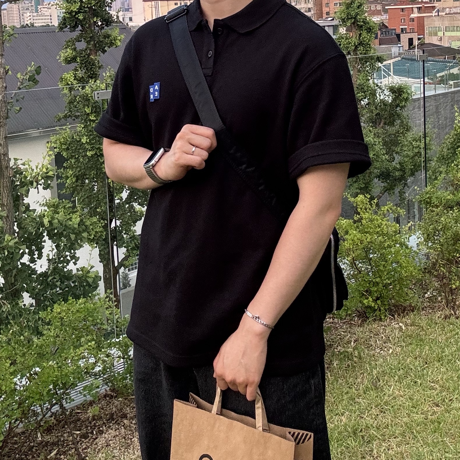 Ader Error Sig; TRS Tag Polo T-Shirt 01 Black, Porter Tanker Shoulder Bag L Black 착용 스타일