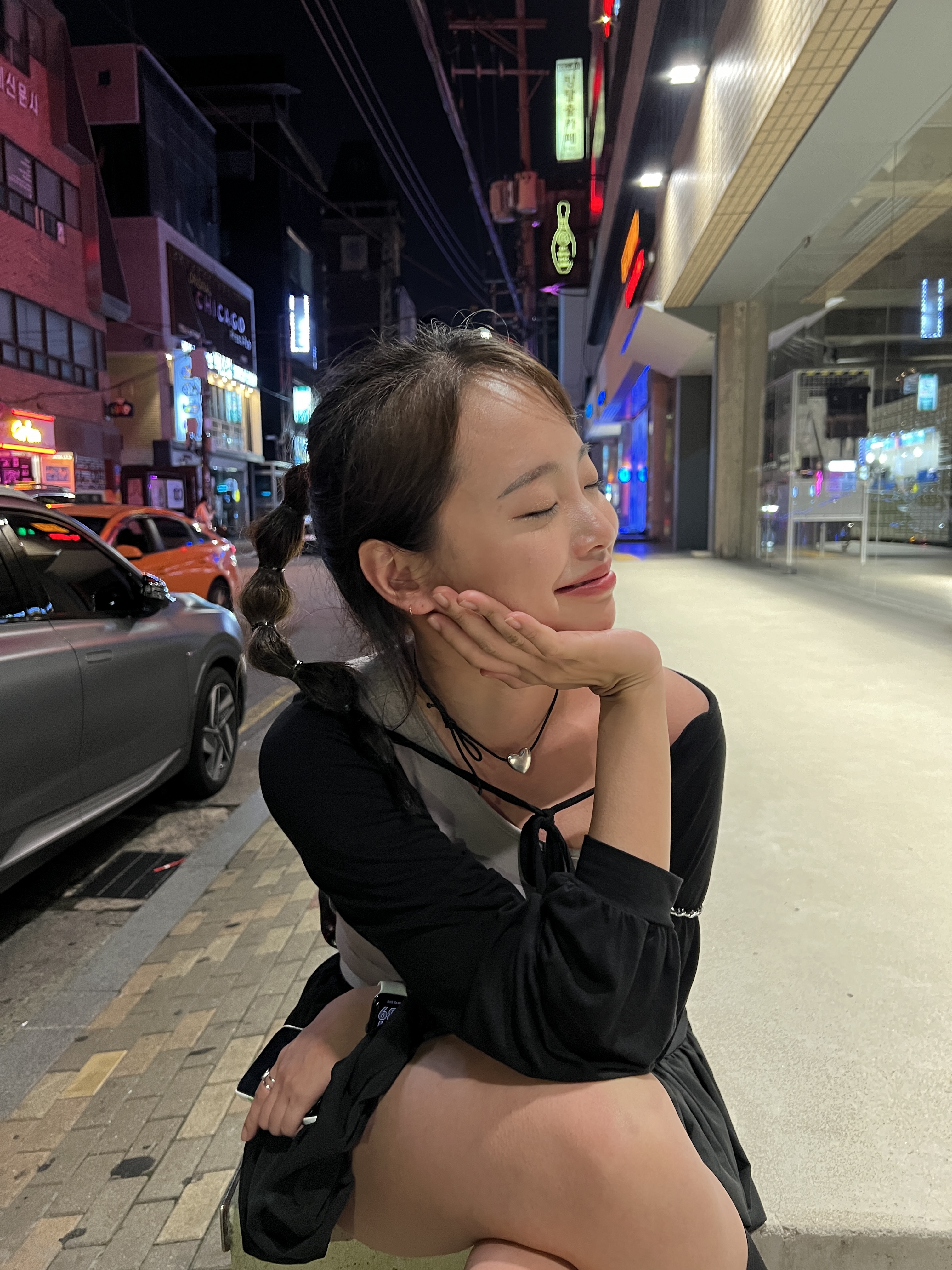 (W) Mischief Rhombus One Shoulder Top Pale Violet, Nike x Comme des Garcons Homme Plus Air Max Sunder SP White Black 착용 스타일 - 3