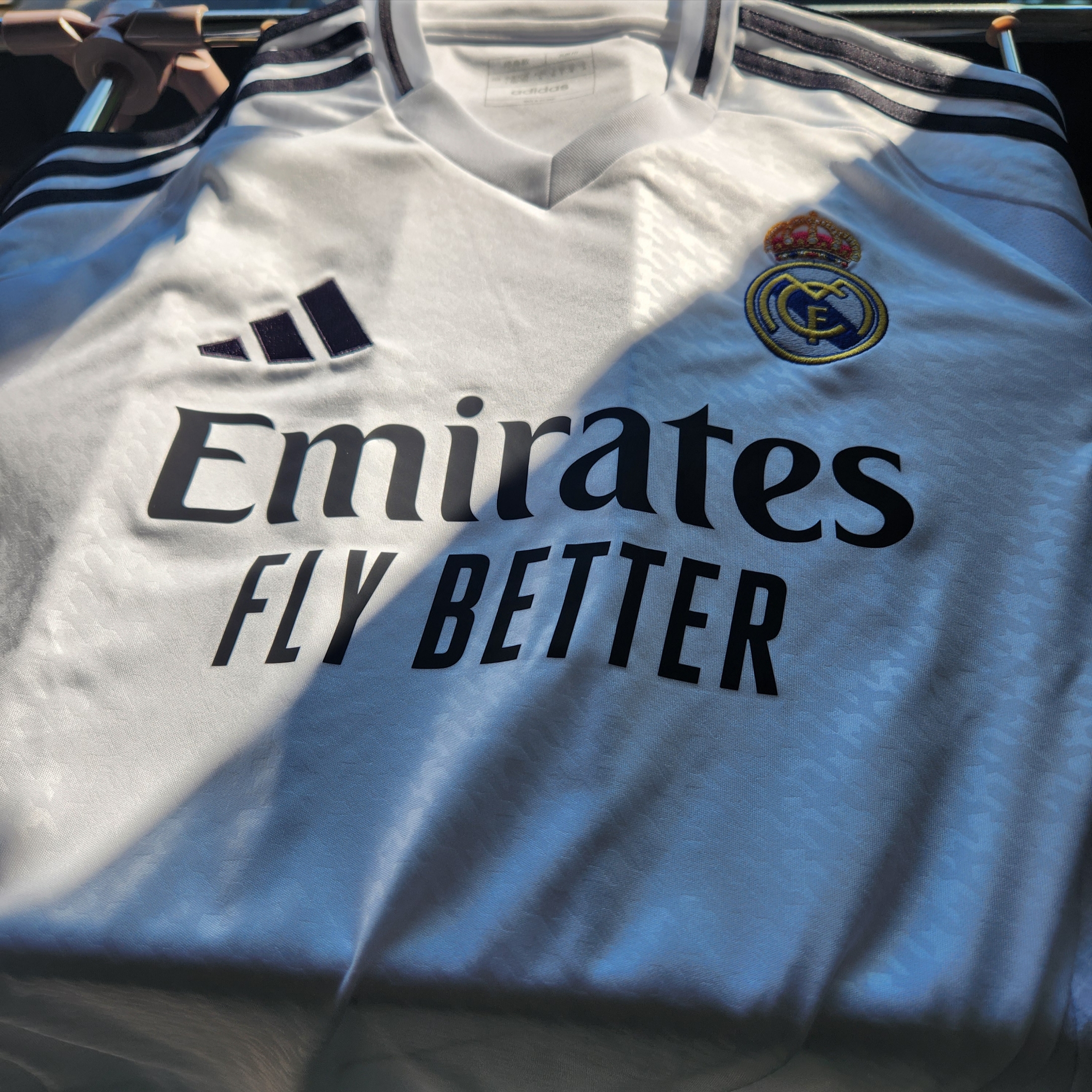 Adidas Real Madrid 2024/25 Home Long Sleeve Jersey White - KR Sizing (Non Marking Ver.) 착용 스타일