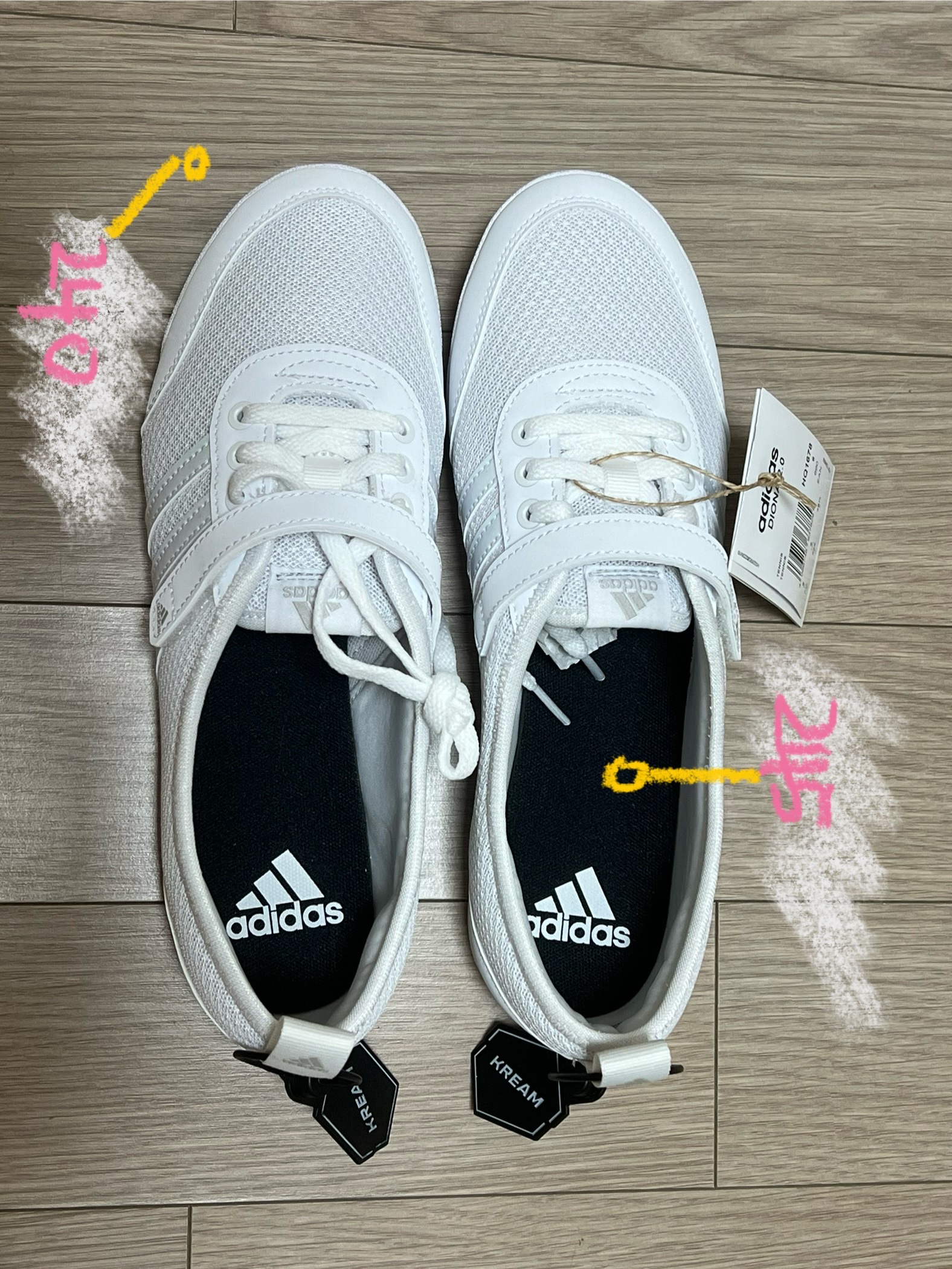 (W) Adidas Diona 2.0 White Grey Two 착용 스타일 - 3