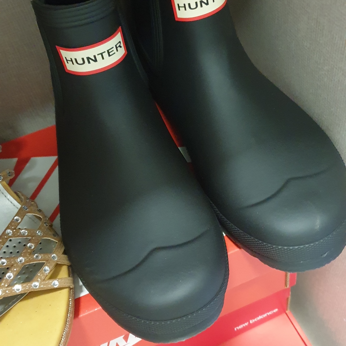 (W) Hunter Original Chelsea Boots Black 착용 스타일