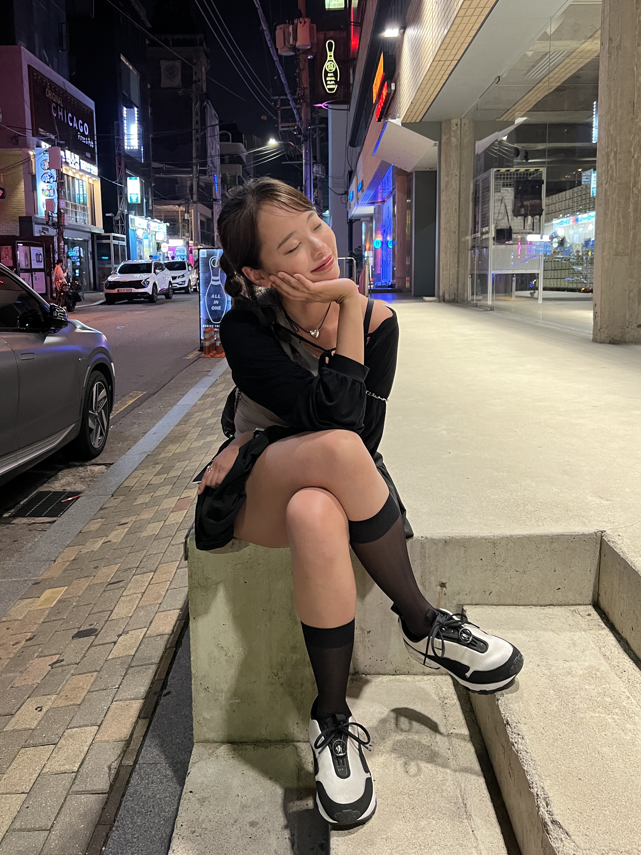 (W) Mischief Rhombus One Shoulder Top Pale Violet, Nike x Comme des Garcons Homme Plus Air Max Sunder SP White Black 착용 스타일 - 2