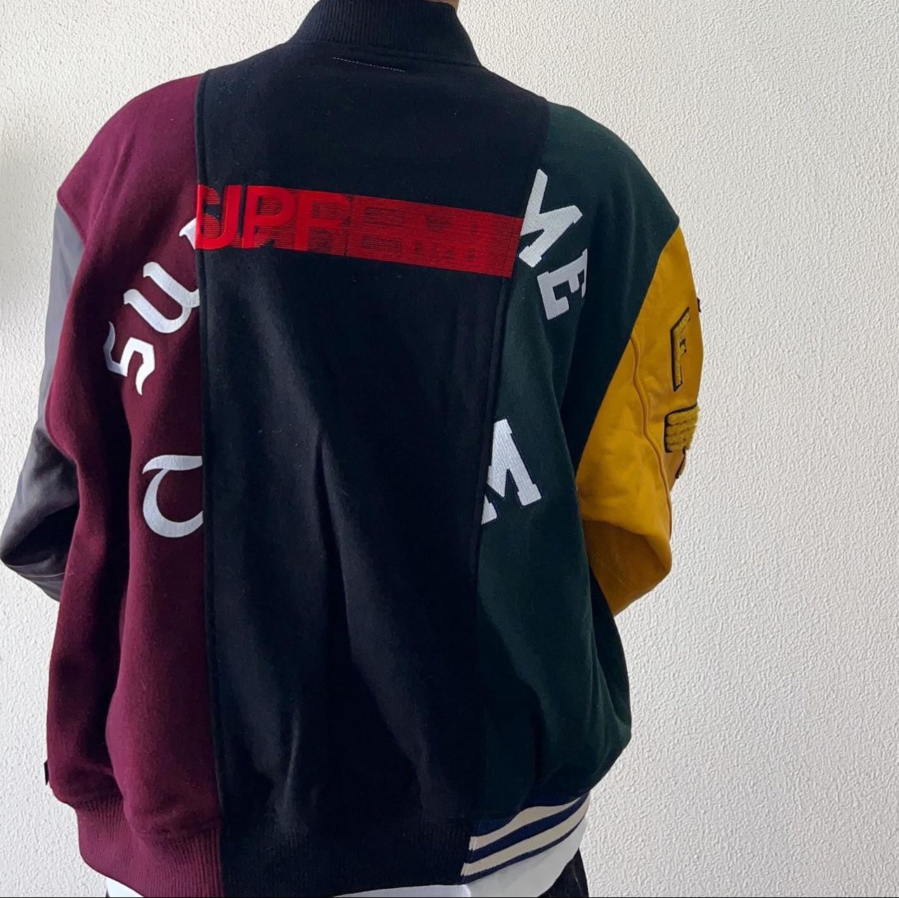 Supreme x MM6 Maison Margiela Split Varsity Jacket Multicolor - 24SS 착용 스타일 - 2