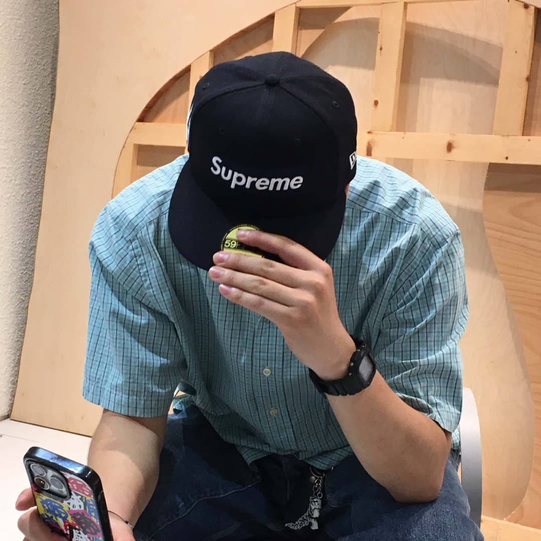 Supreme x MLB Teams Box Logo New Era Navy New York - 24SS 착용 스타일