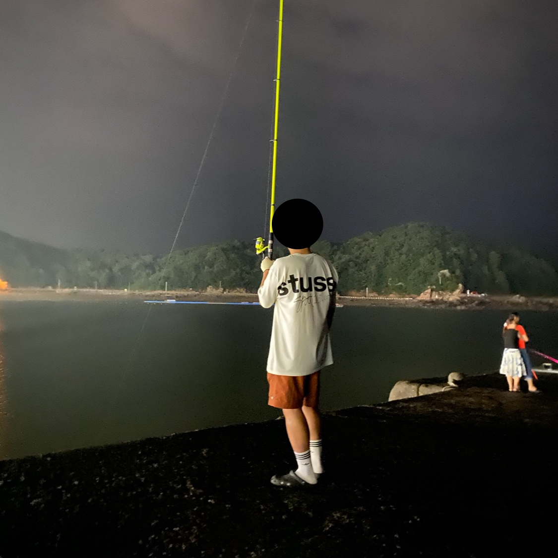Stussy 100% Pigment Dyed T-Shirt Natural 착용 스타일