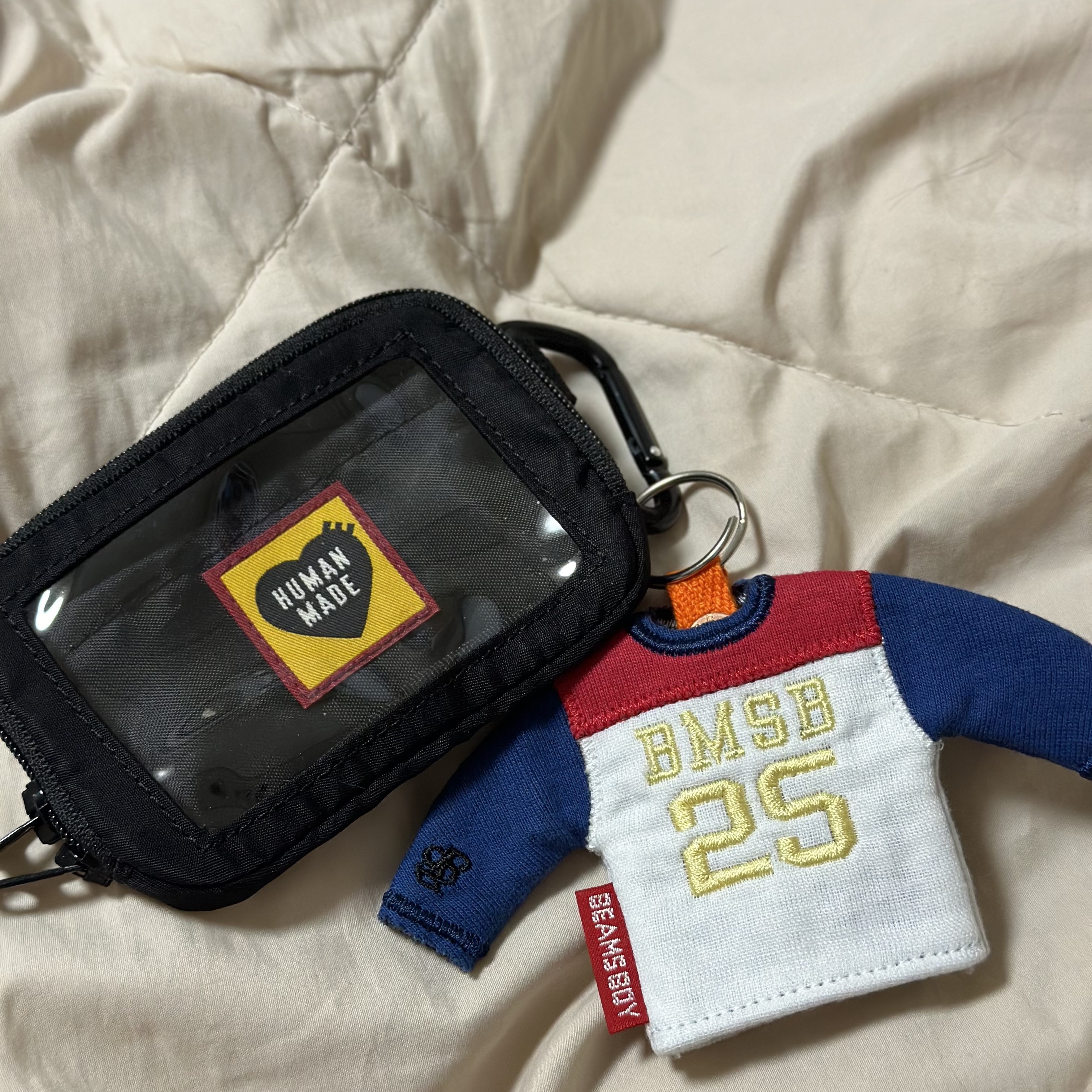 Human Made Military Card Case Black 착용 스타일